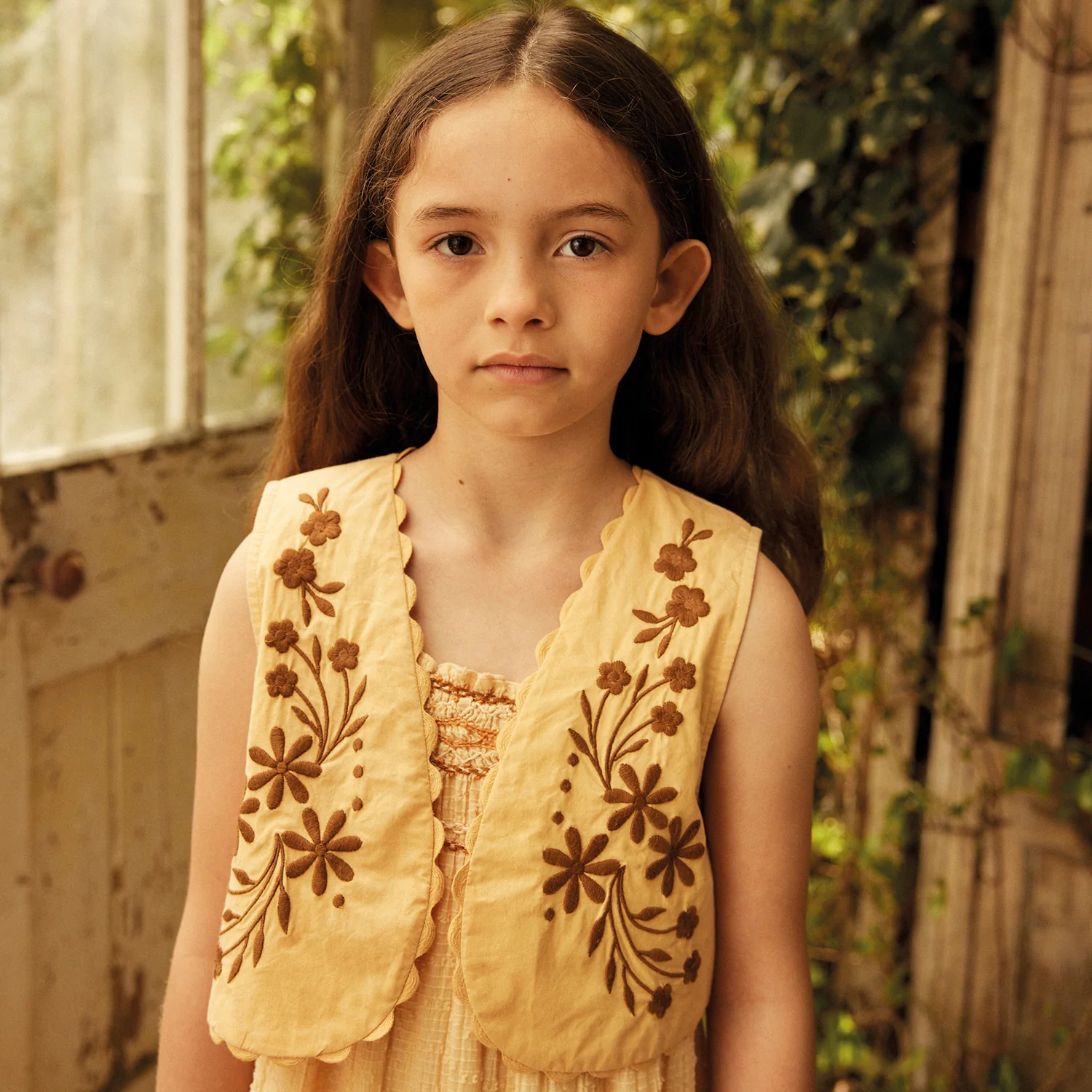 Kids Linen Bonnie Gilet - Vintage Melba - Image 7