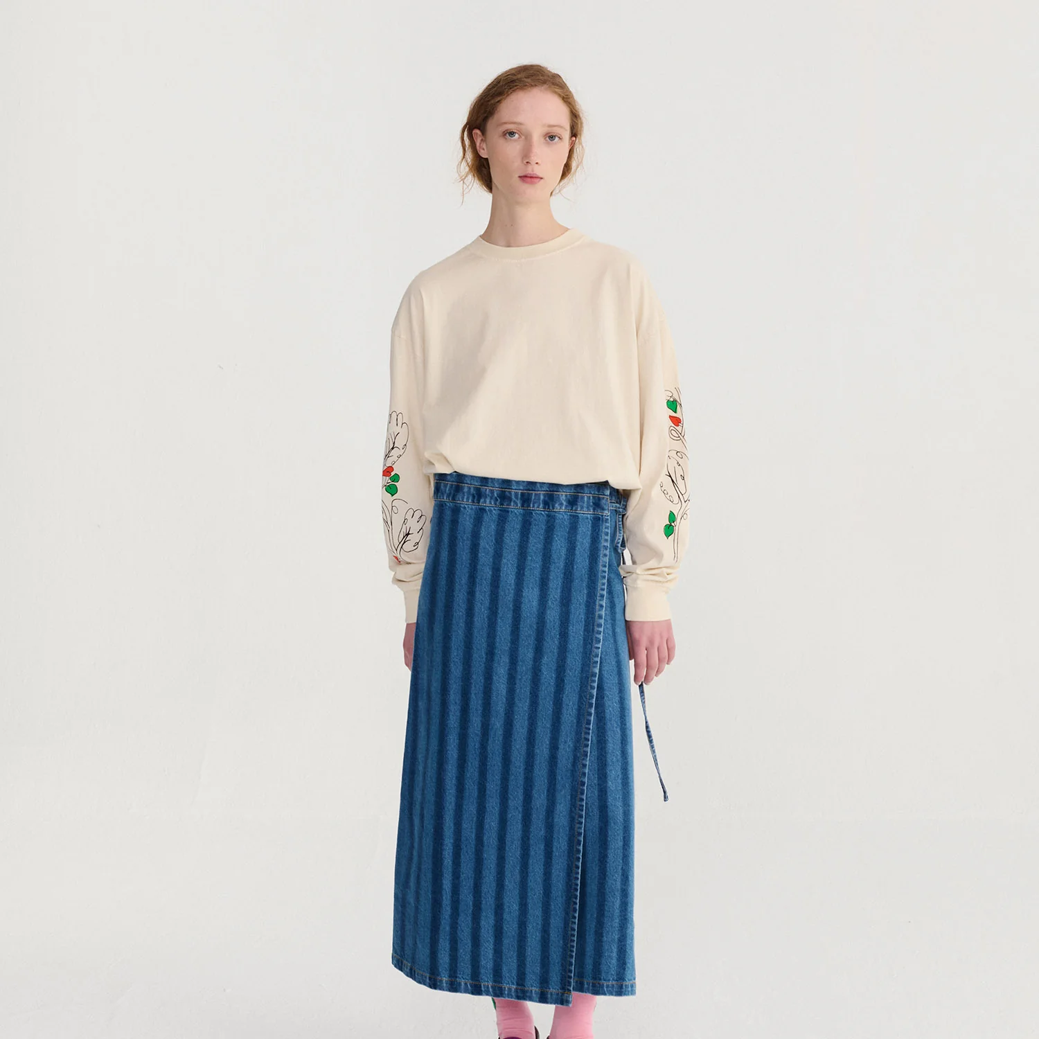 Women's Cotton Pickles Relaxed LS T-shirt - Ecru - Image 4