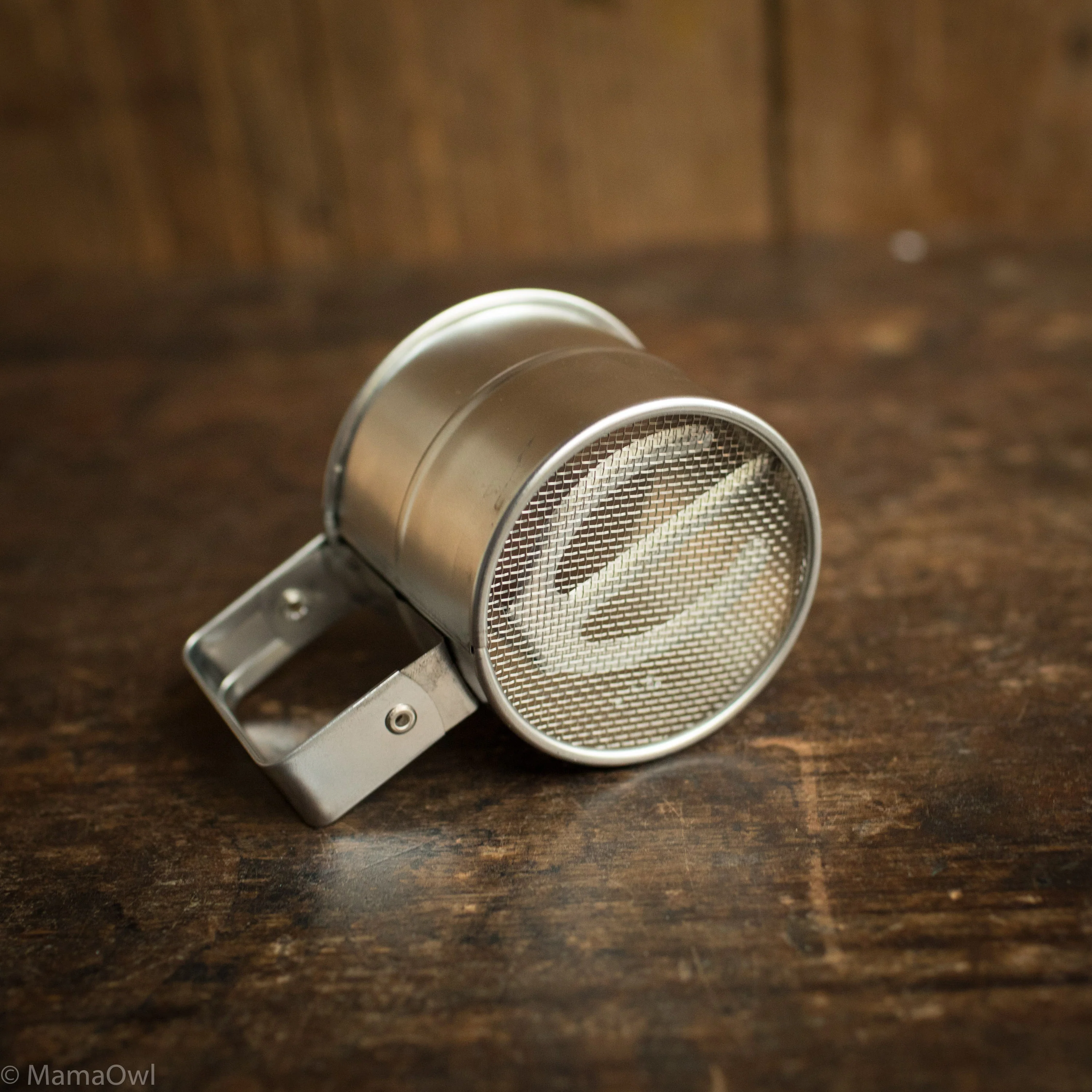 Child's Flour Sifter With Handle - Image 2