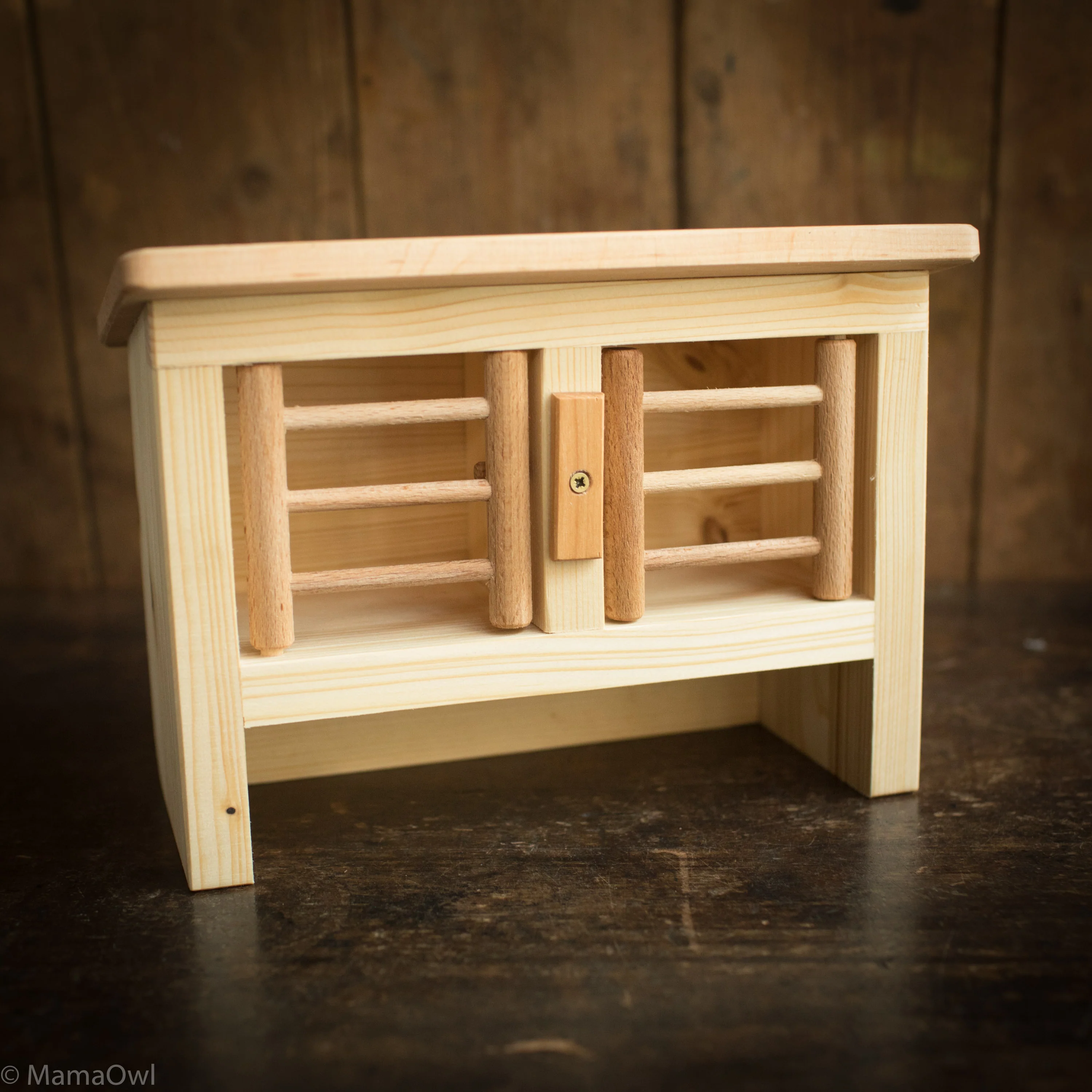 Wooden Rabbit Hutch - Image 2