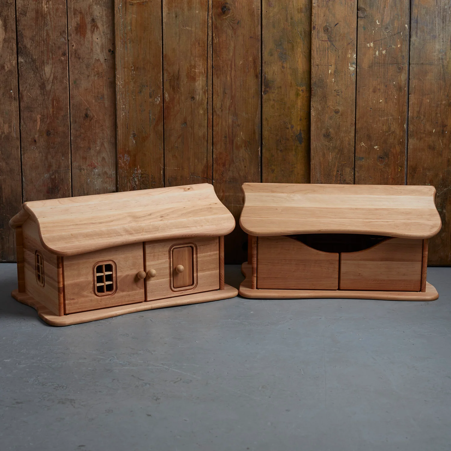 Wooden Stable - Natural - Image 5