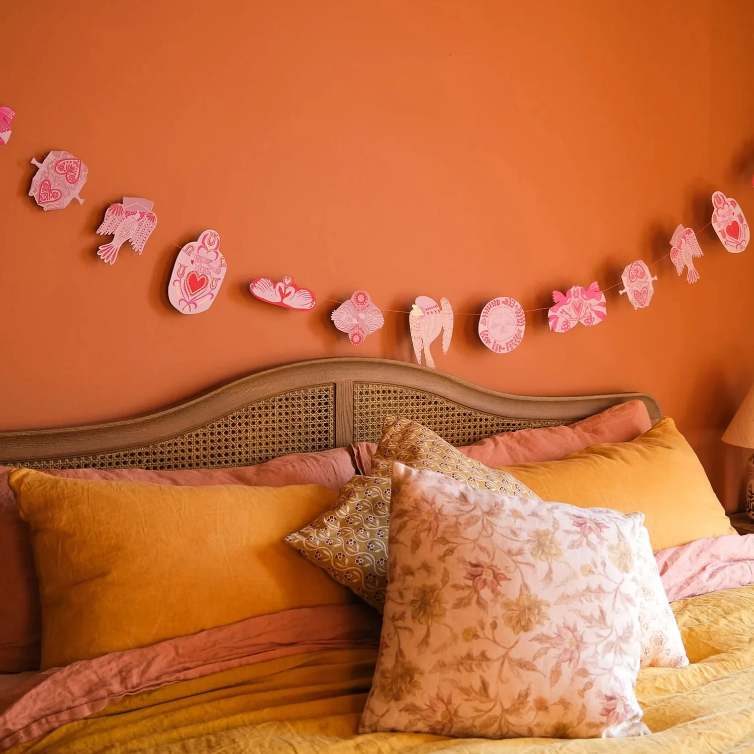 Handmade Garland - Love Birds - Image 3