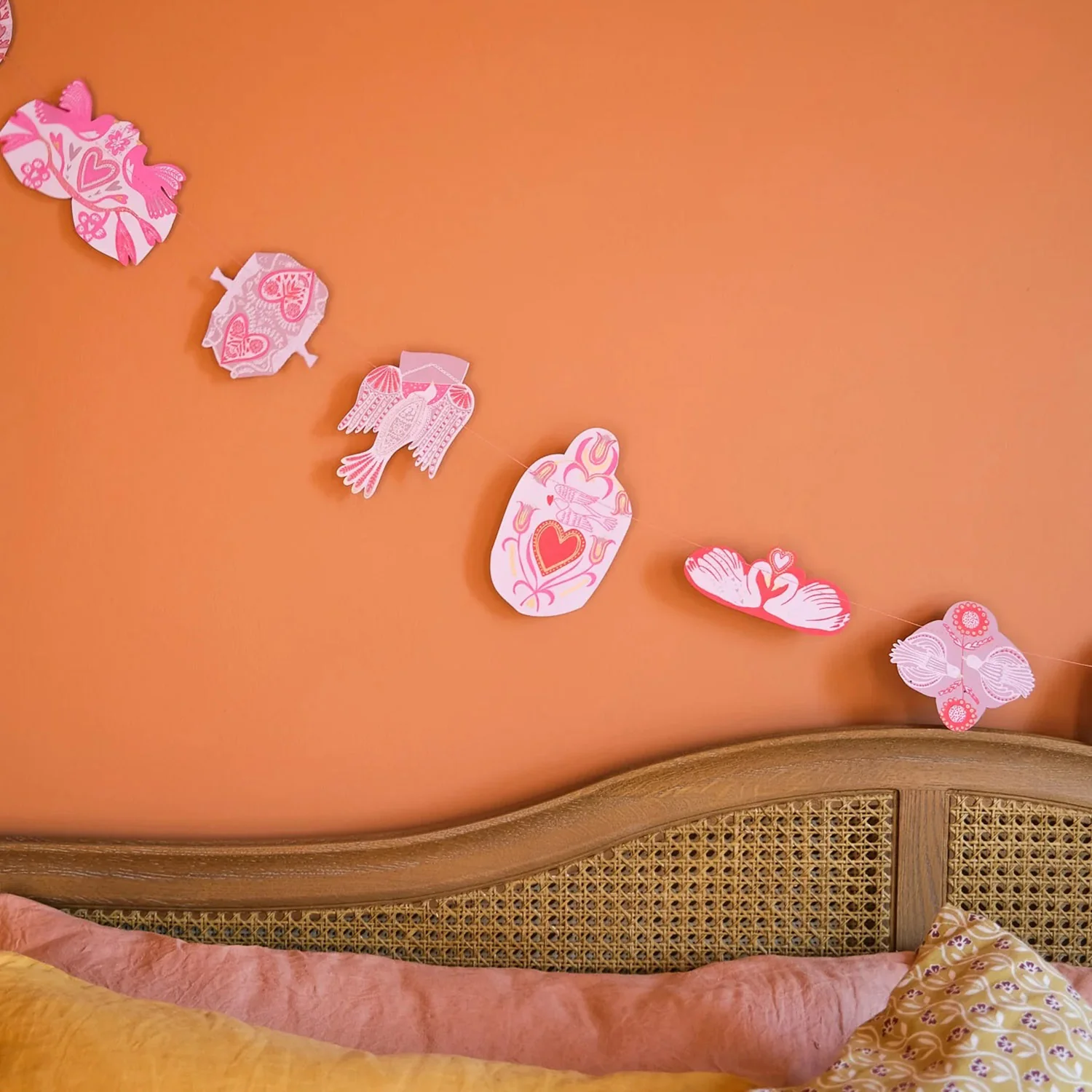 Handmade Garland - Love Birds - Image 4