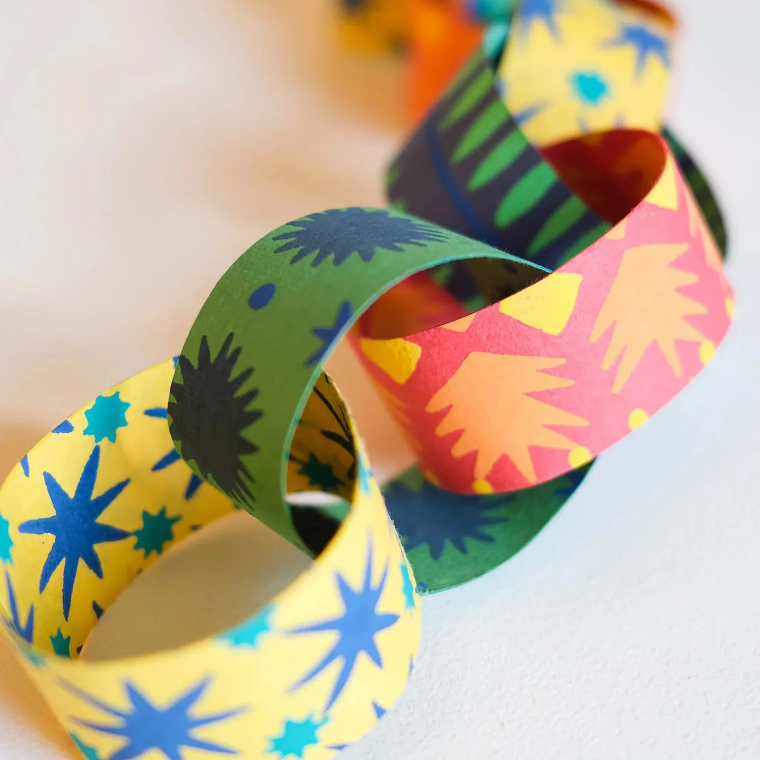 Handmade Paper Chain Kit - Celebration - Image 5