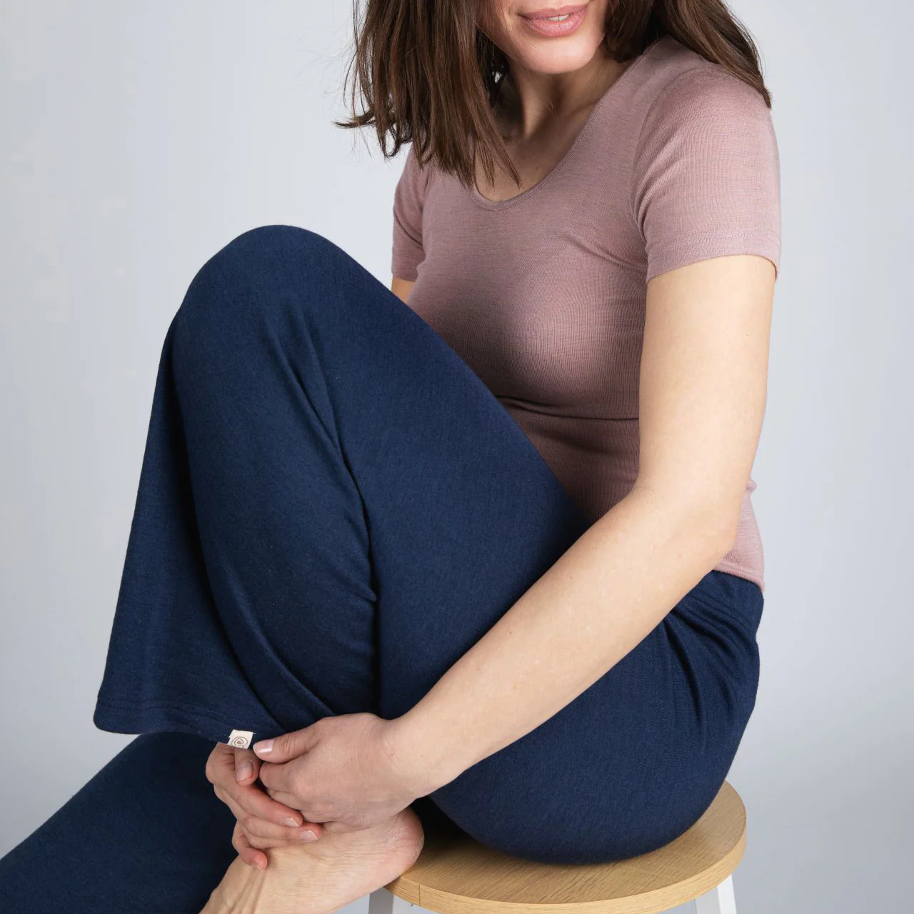 Women's Merino Wool & Silk Interlock Lounge Pants - Marine - Image 4
