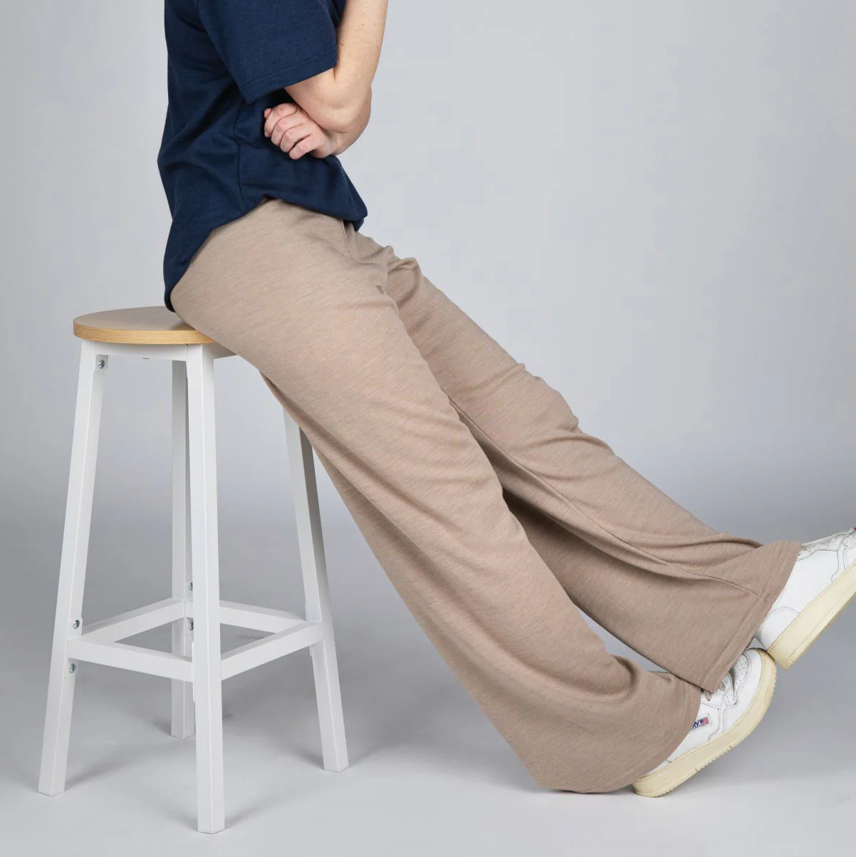Women's Merino Wool & Silk Interlock Lounge Pants - Sand - Image 4