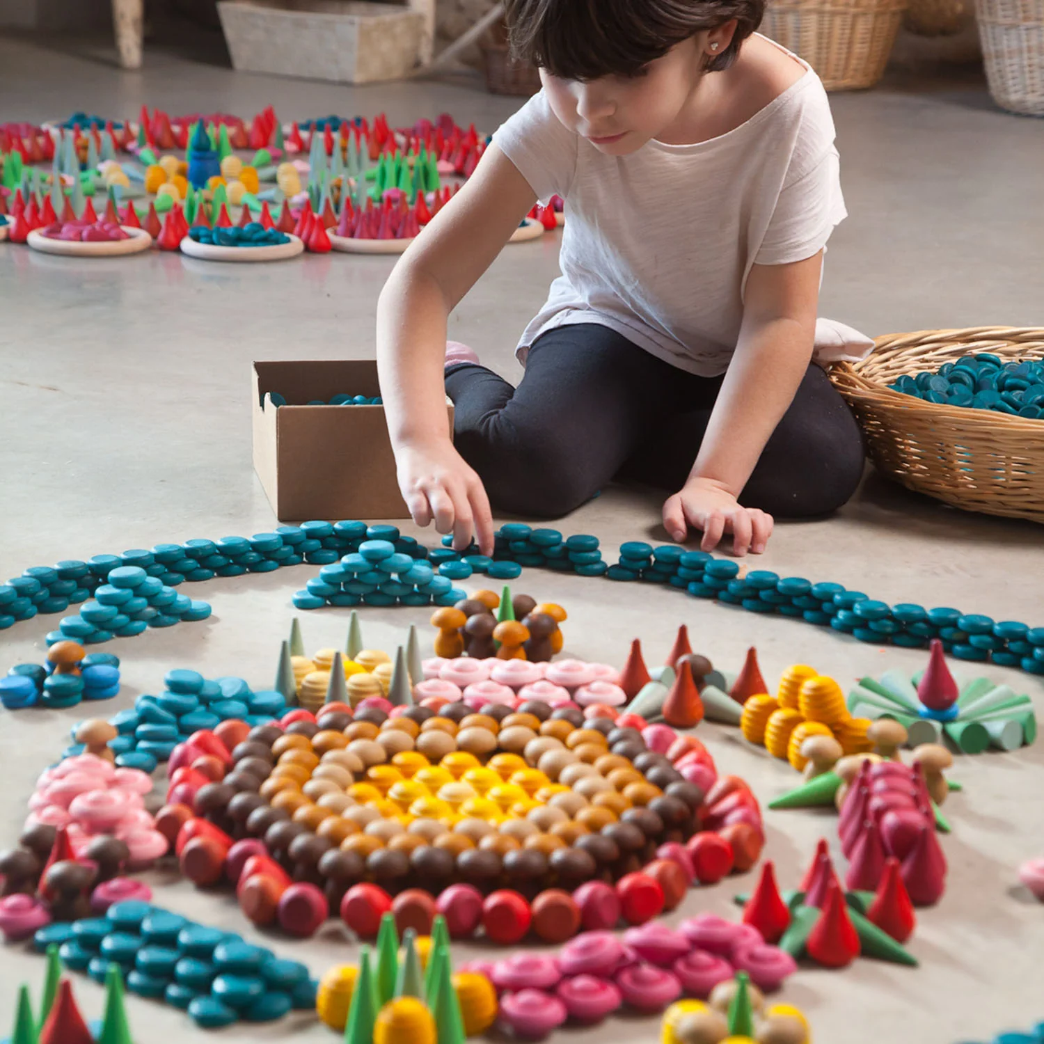 Wooden Mushrooms Mandala - 36 Pieces - Image 4