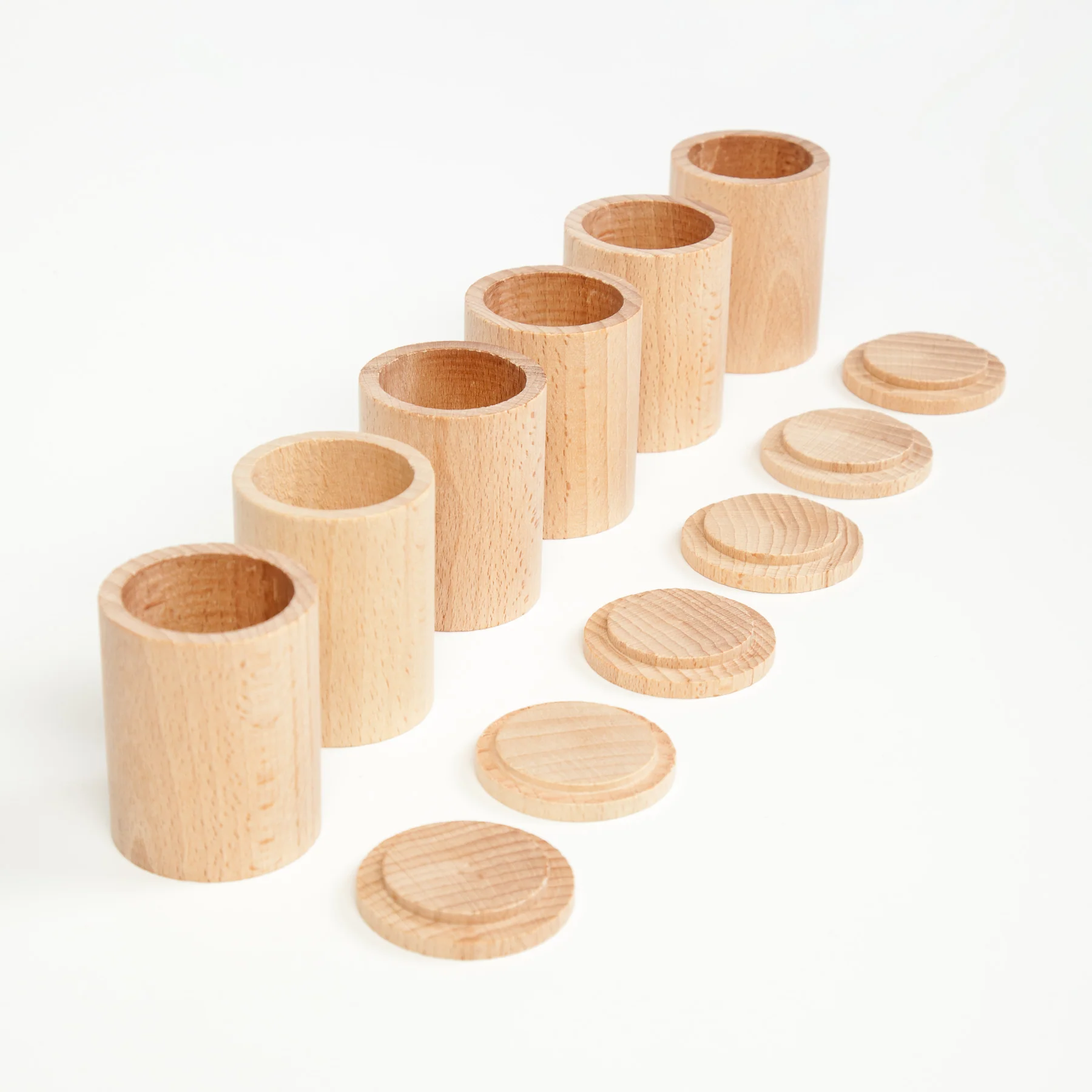 Wooden Natural Cups With Covers - 6 Pieces - Image 4