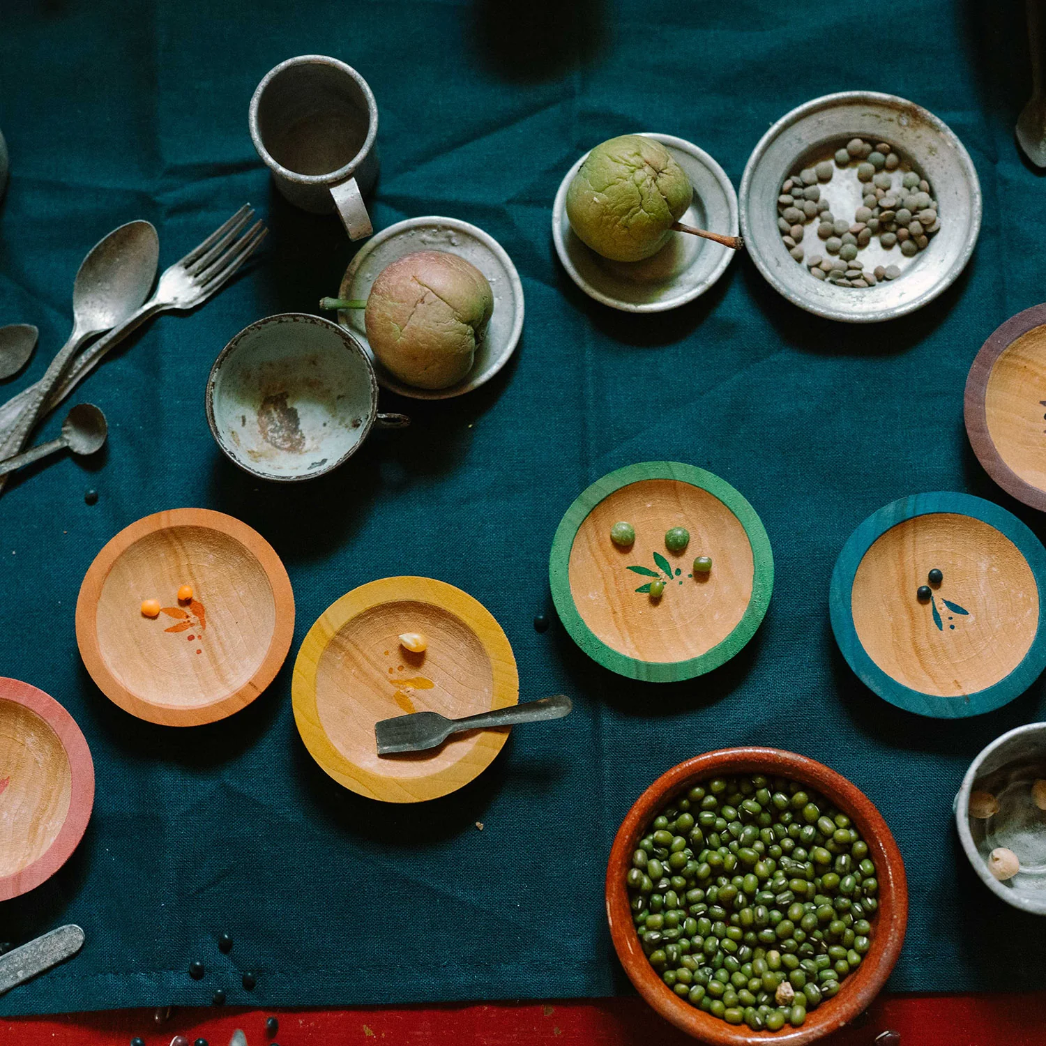 Wooden Dishes - 6 Pieces - Image 5