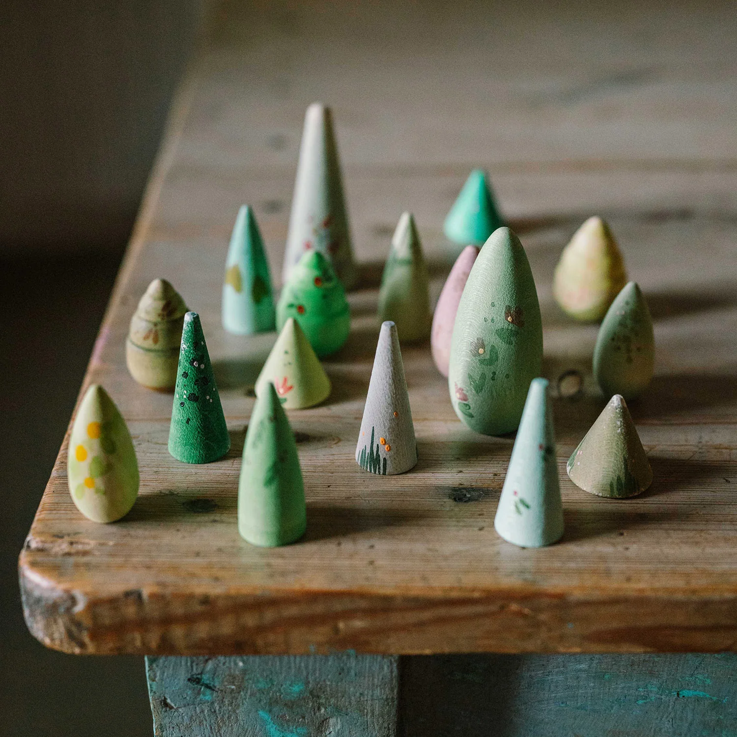 Wooden Forest Tree - 18 Pieces