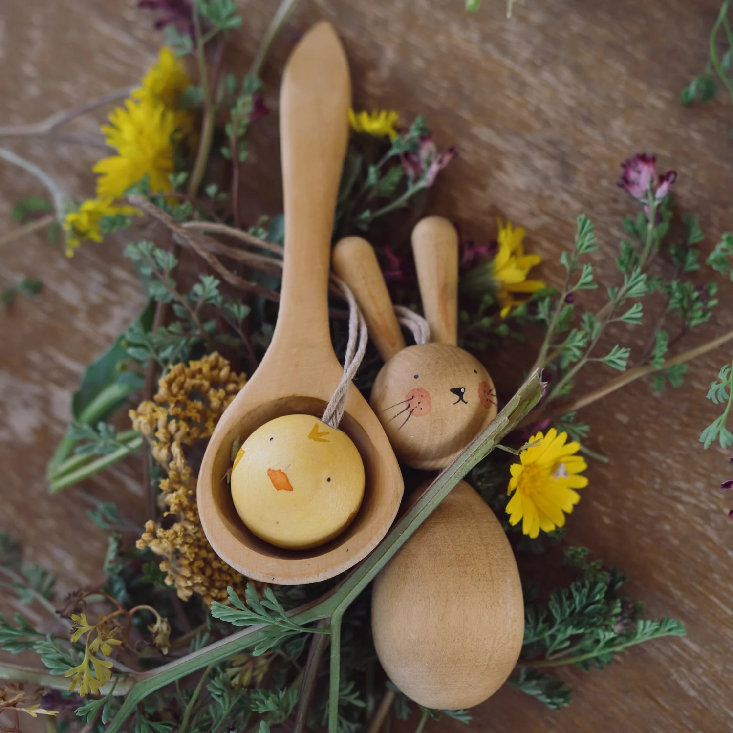 Wooden Hop and Peep Decorations - Image 4