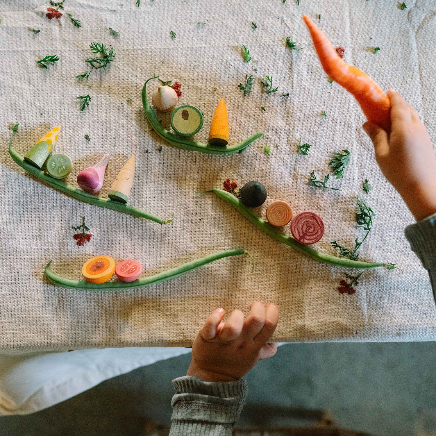 Wooden Veggies - 12 Pieces - Image 8
