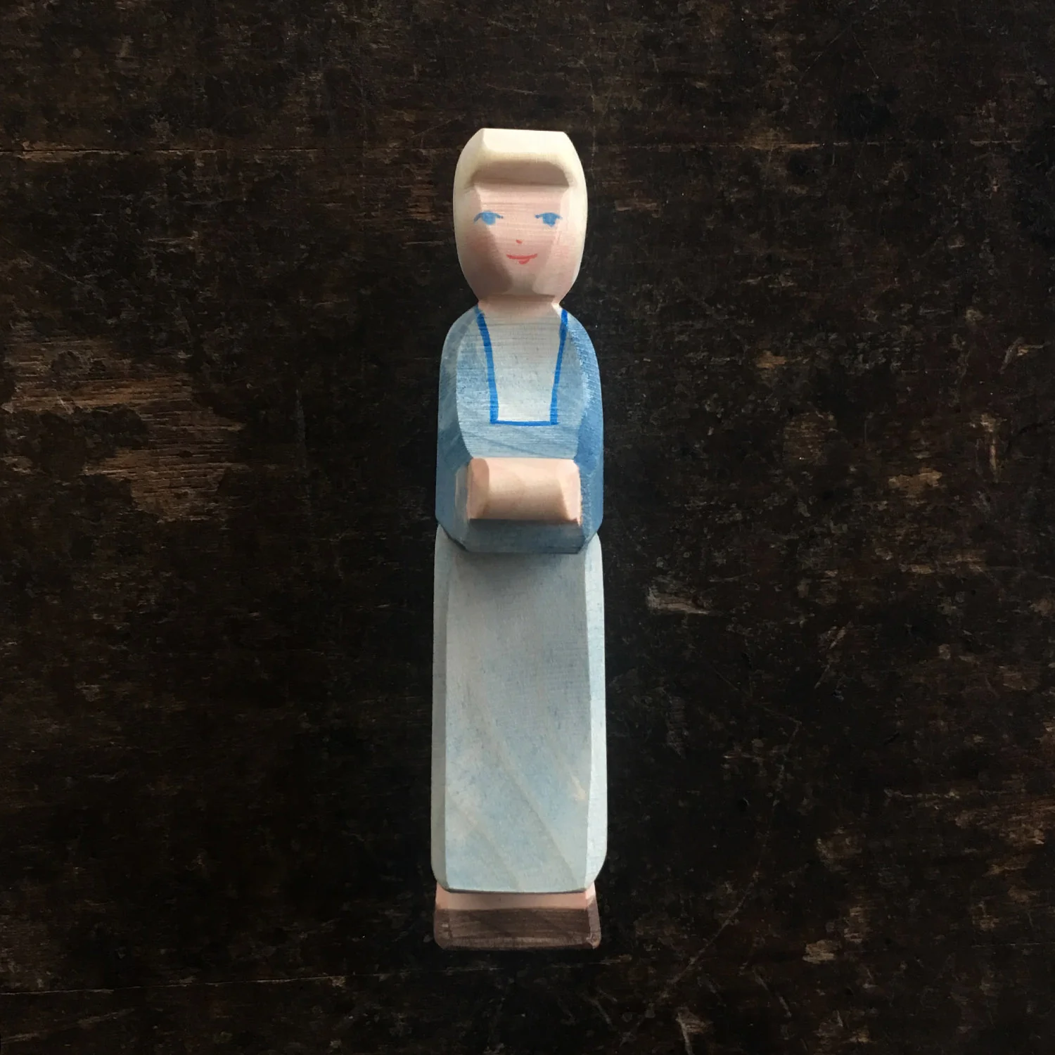 Handcrafted Wooden Grandmother - Image 3