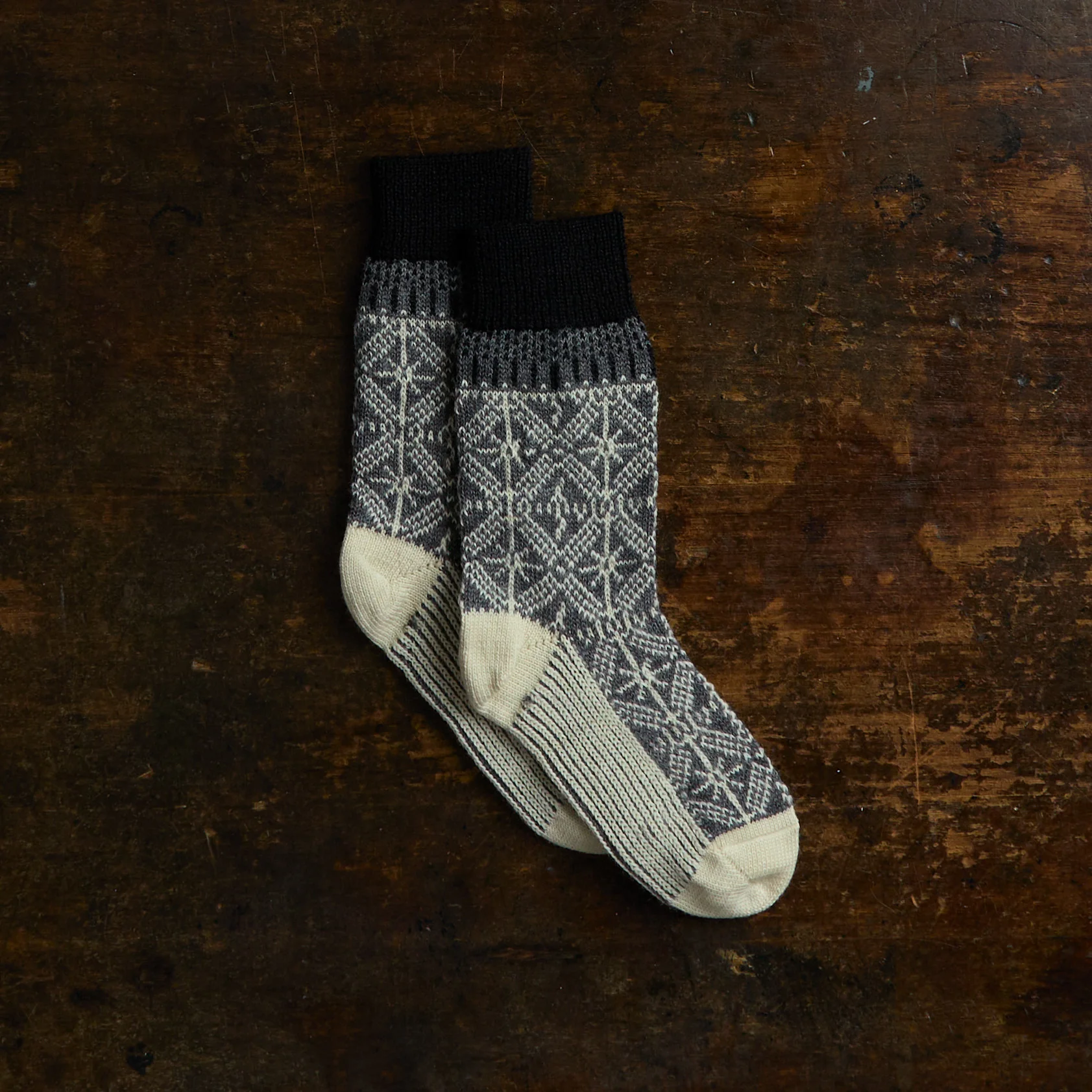 Adults Wool Snow Crystal Socks - Grey