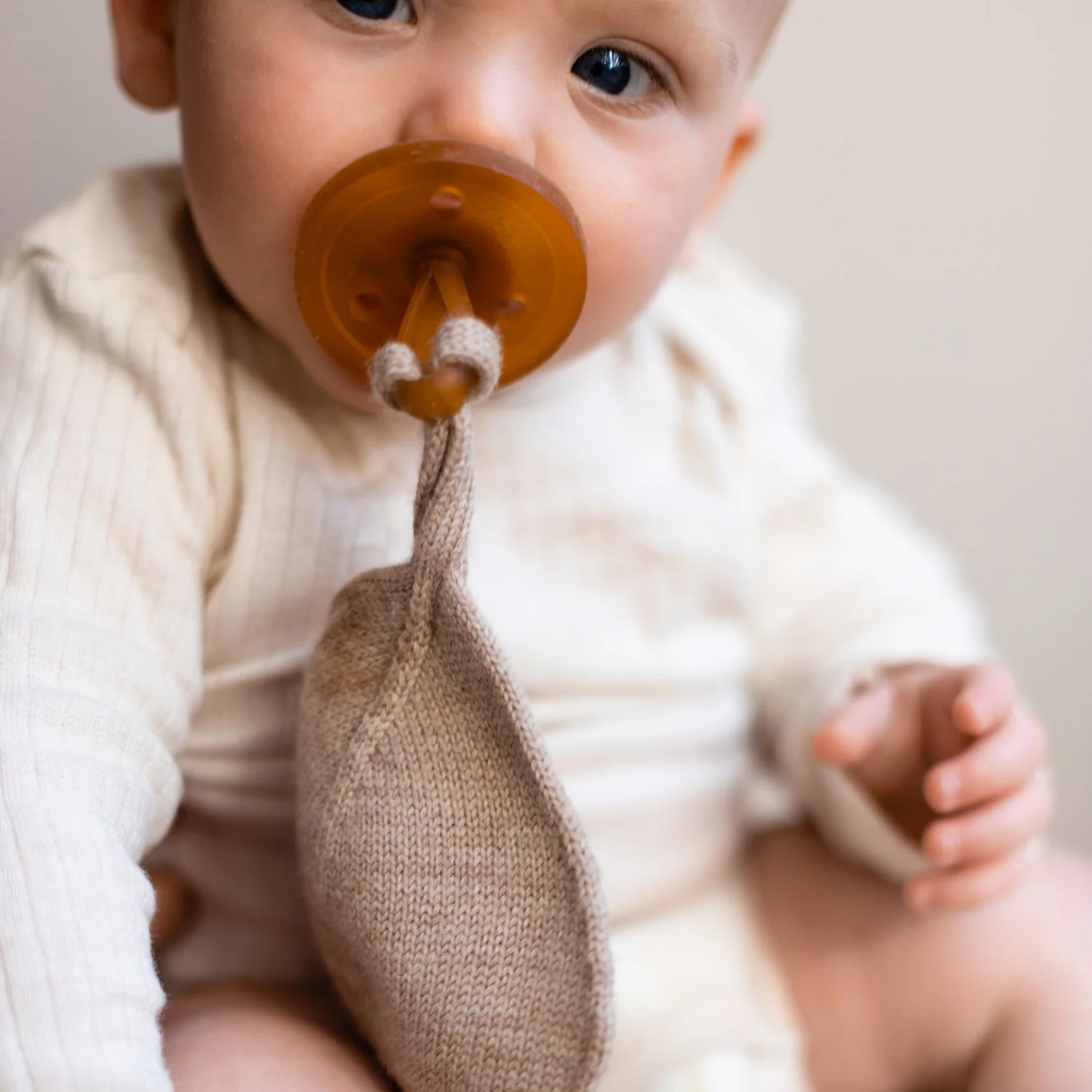 Merino Wool Titi Soother Holder - Sand