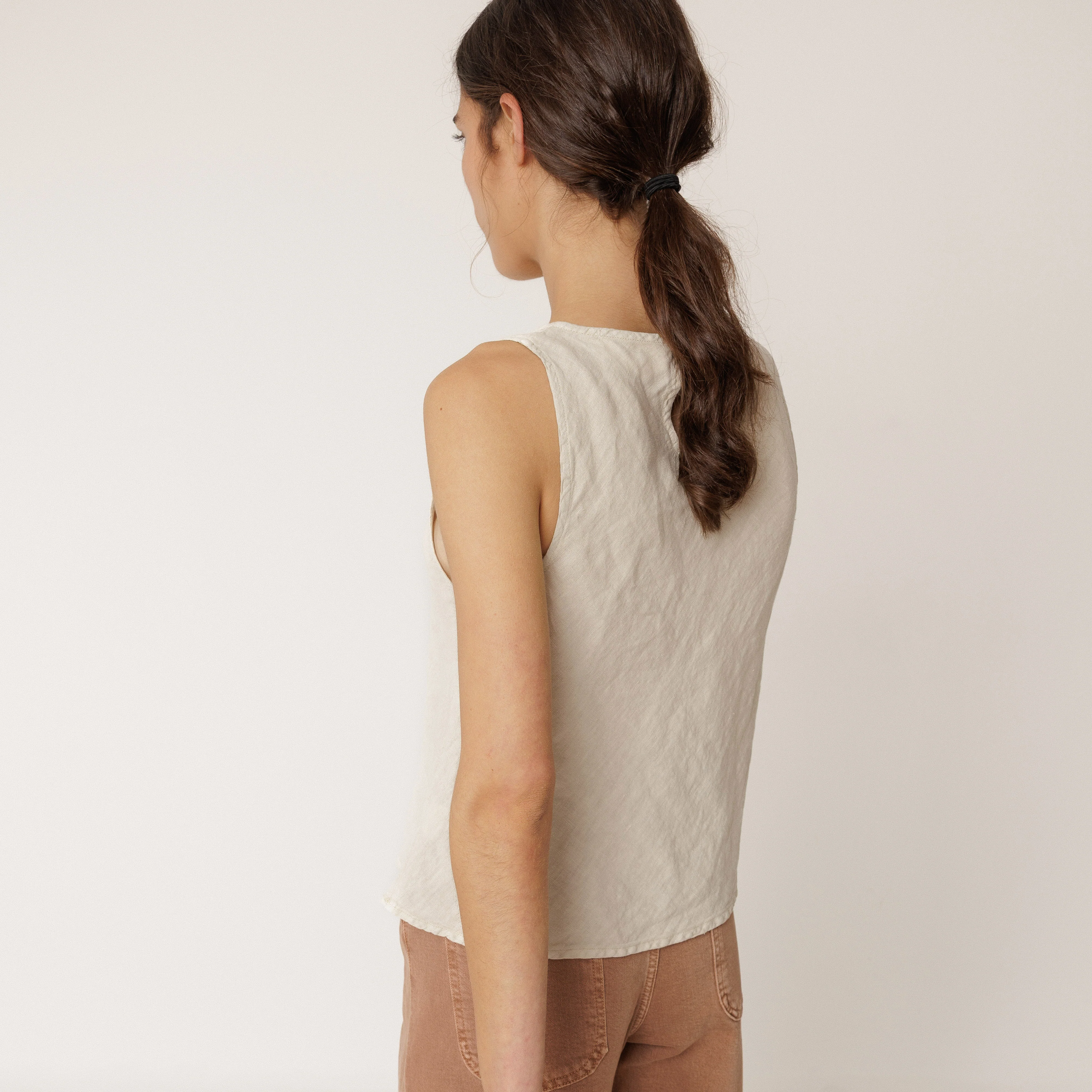 Women's Linen Sleeveless Top - Piedra - Image 3