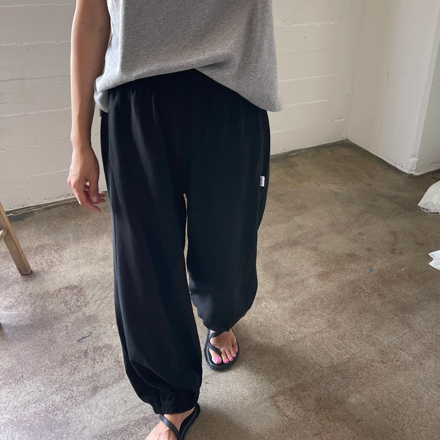Women's Cotton Balloon Pants - Black - Image 3