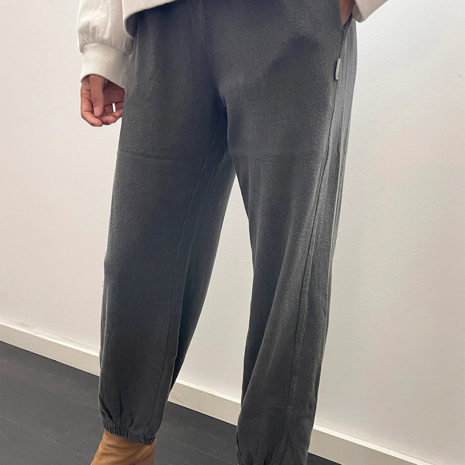 Women's Cotton Balloon Pants - Coal - Image 7