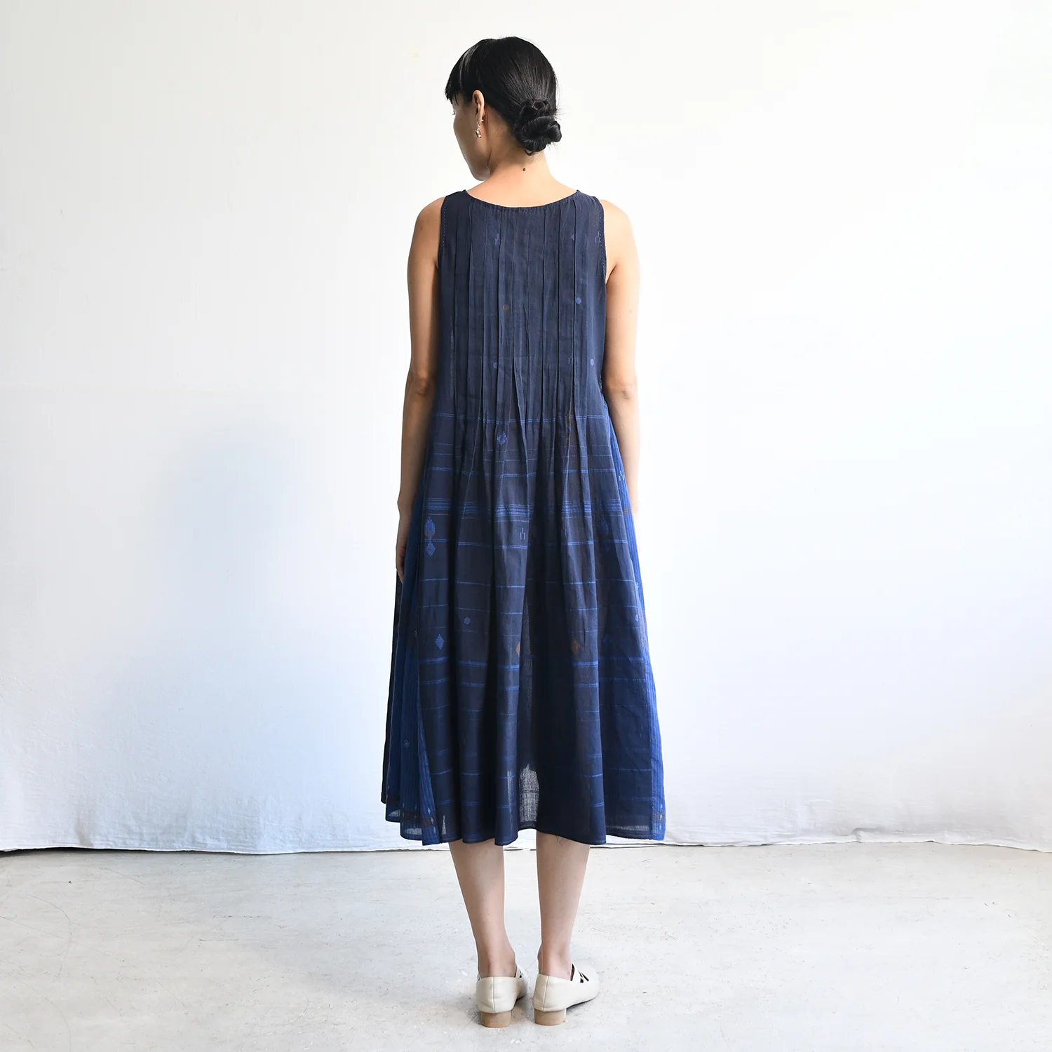 Women's Handloomed Cotton Mahdi Dress - Cornflower Blue - Image 7
