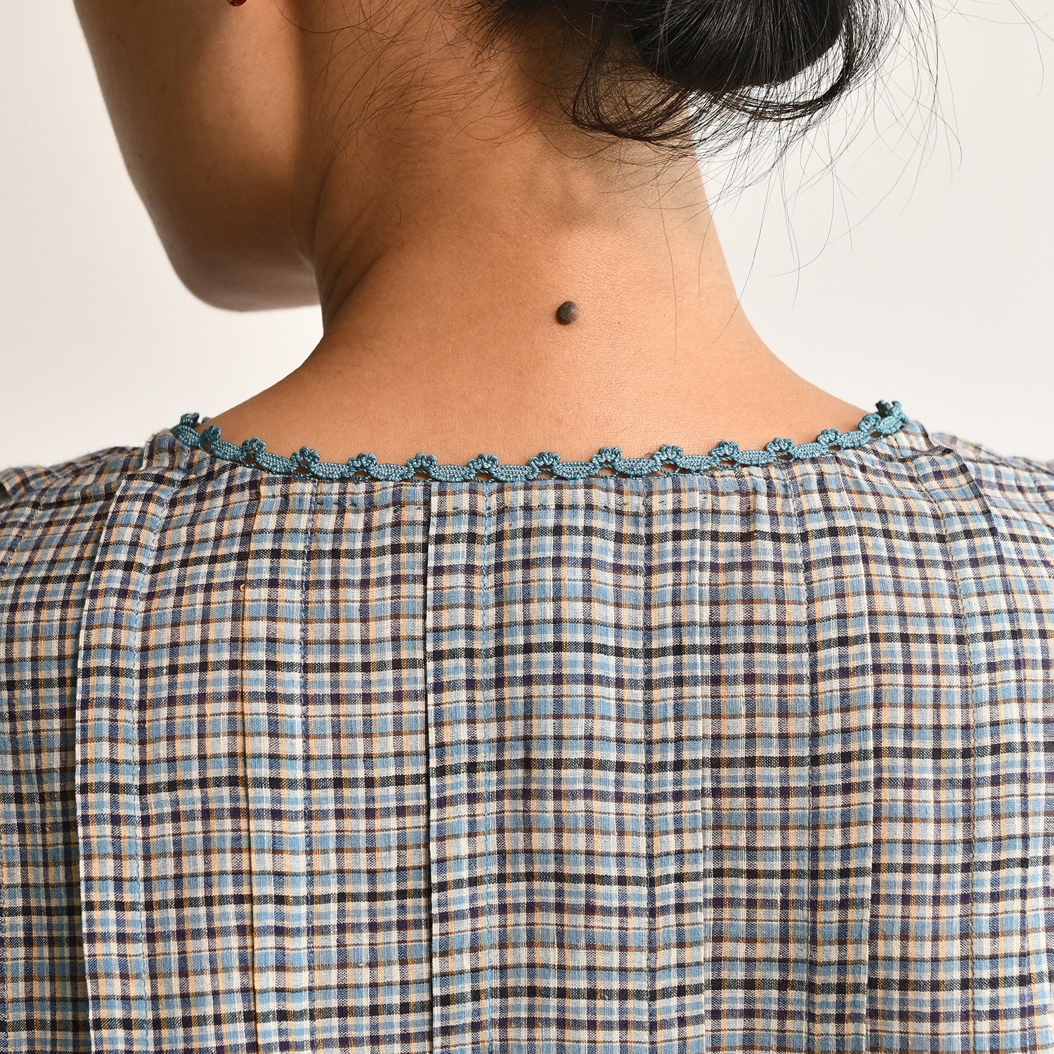 Women's Handloomed Cotton Nori Dress - Sepia Check - Image 14