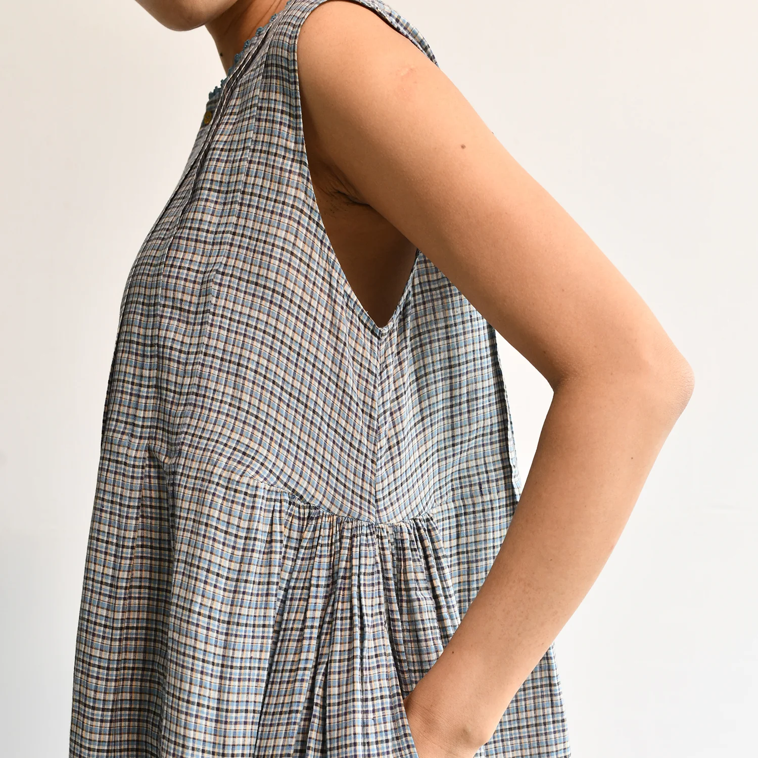 Women's Handloomed Cotton Nori Dress - Sepia Check - Image 8