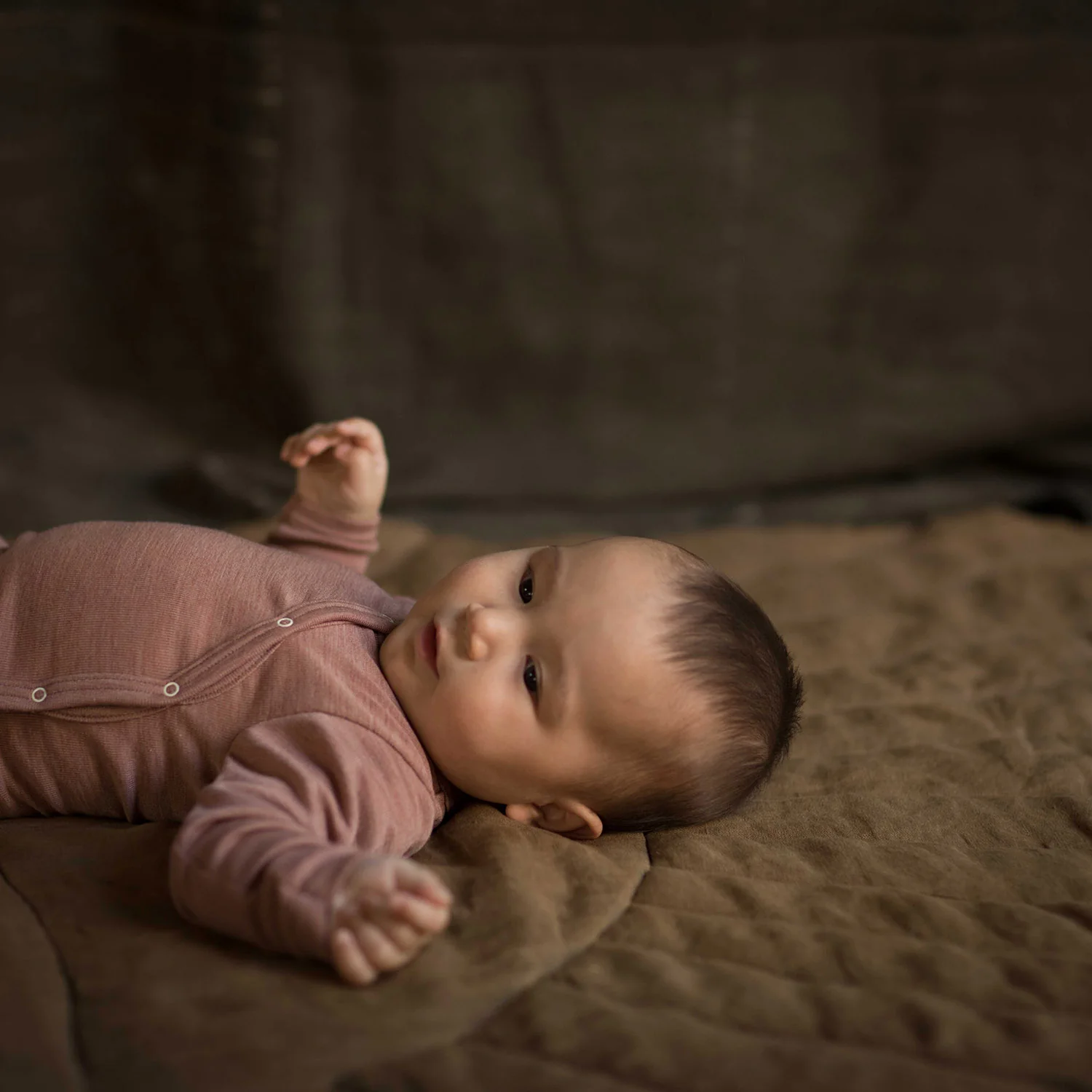 Linen Quilted Play Mat - Walnut - Image 4