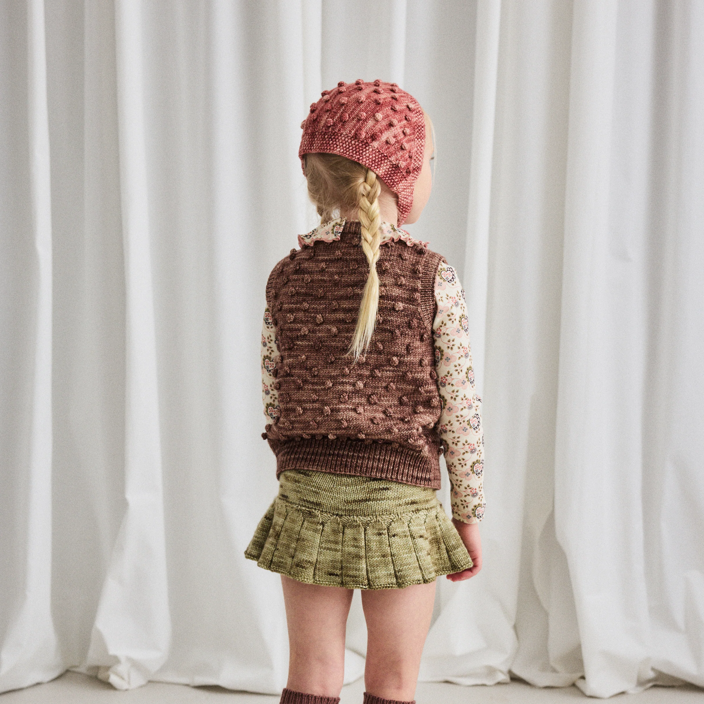 Kids Handknit Merino Wool Augie Popcorn Vest - Affogato - Image 4
