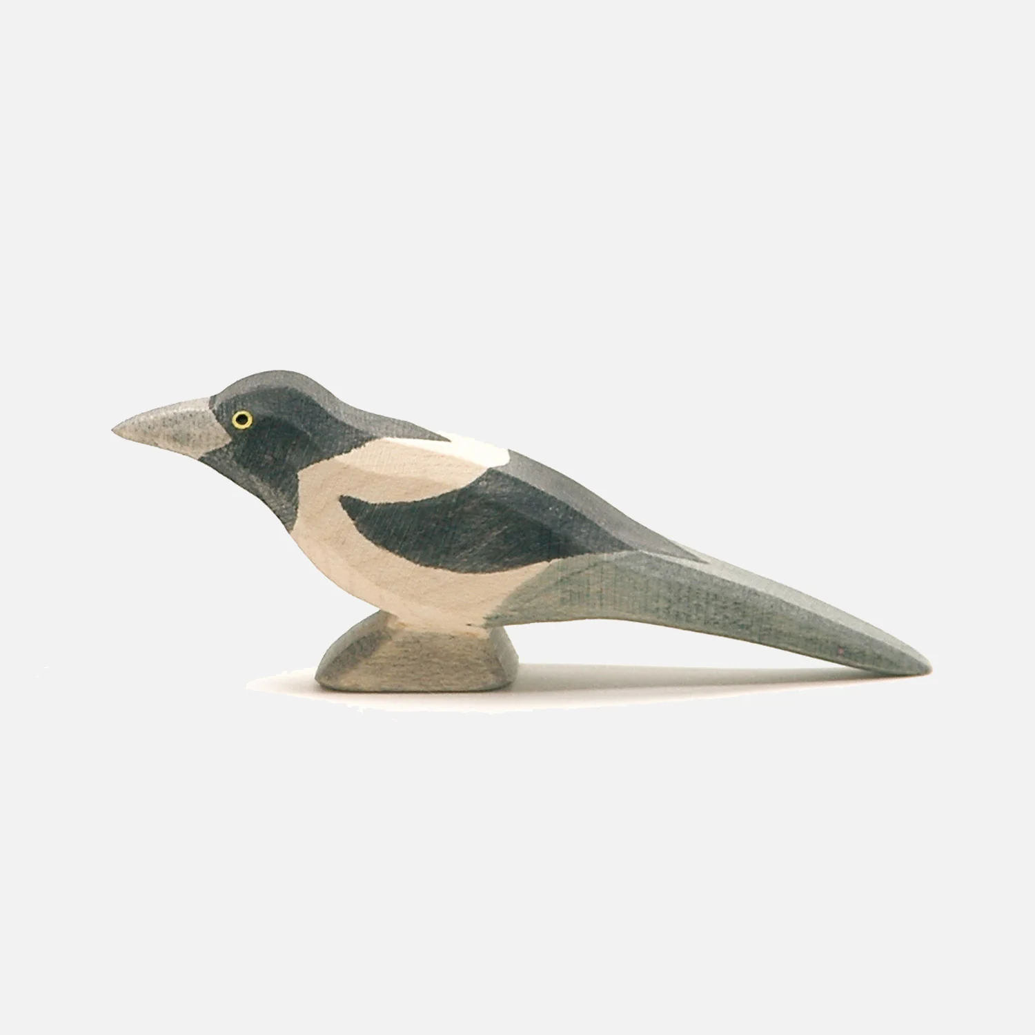 Handcrafted Wooden Magpie - Image 2