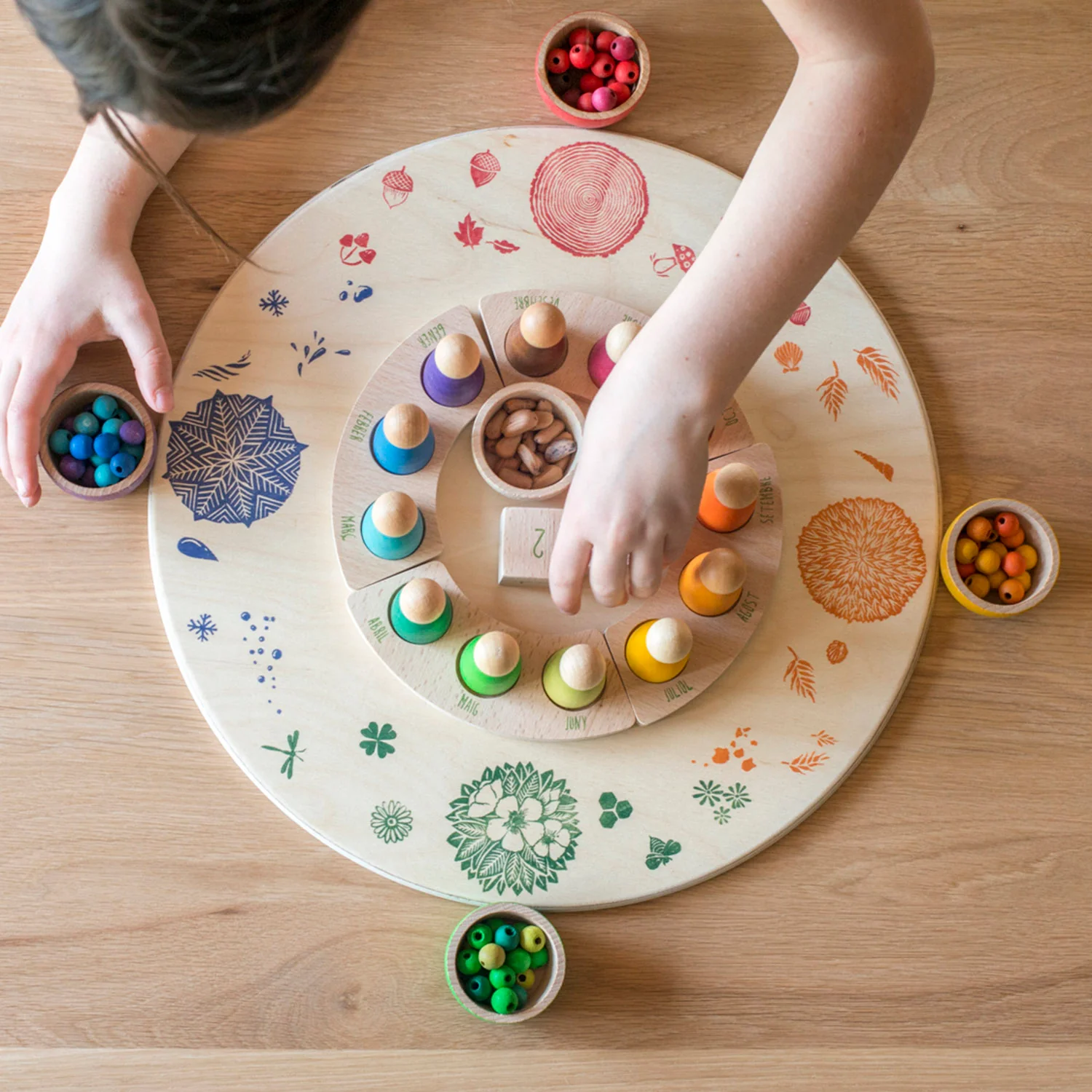 Wooden Round Platform With 4 Seasonal Elements - Image 6