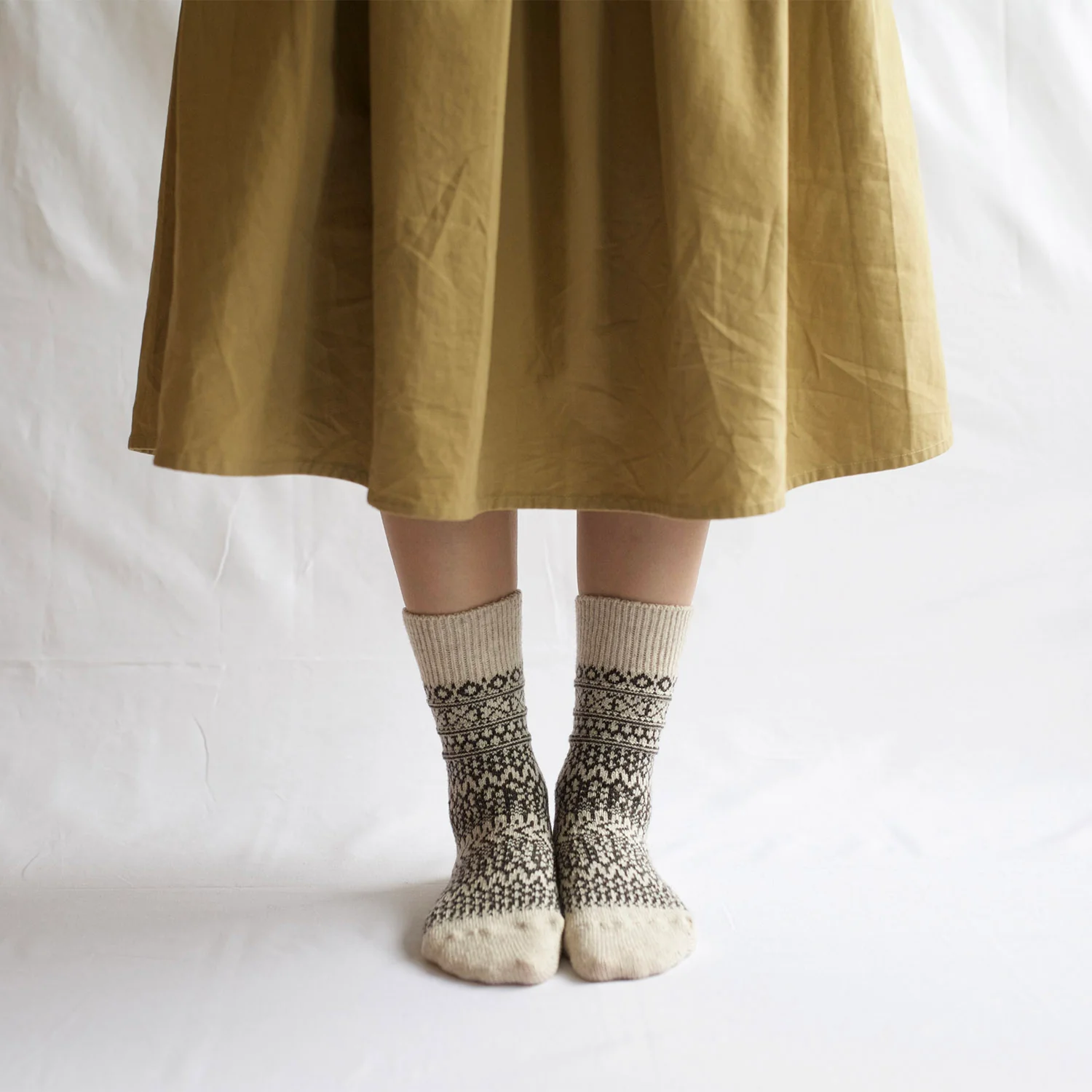Adults Wool Jacquard Socks - Oatmeal - Image 4