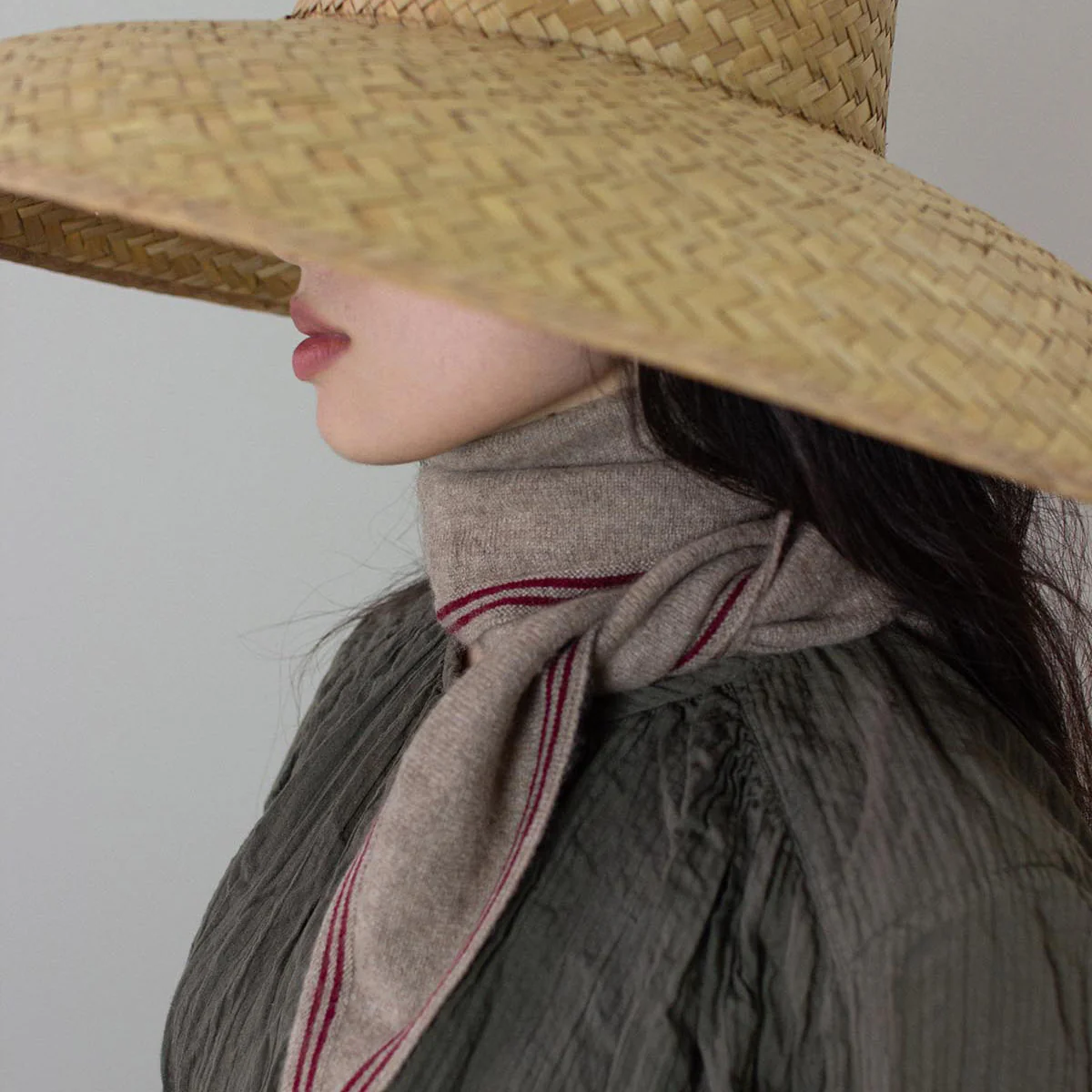 Women's Cashmere Bronte Neck Scarf - Mocha - Image 3