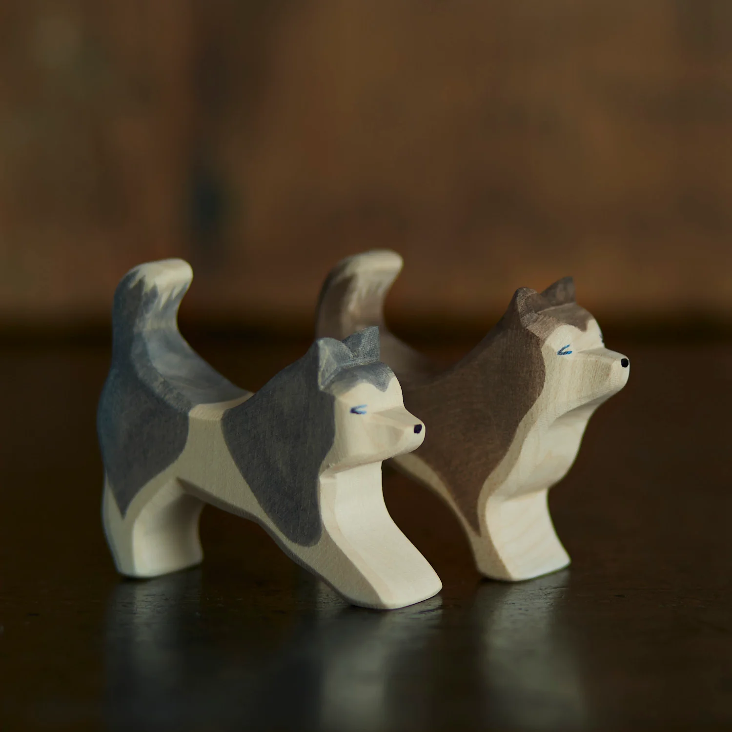 Handcrafted Wooden Sled Dog Running - Image 2