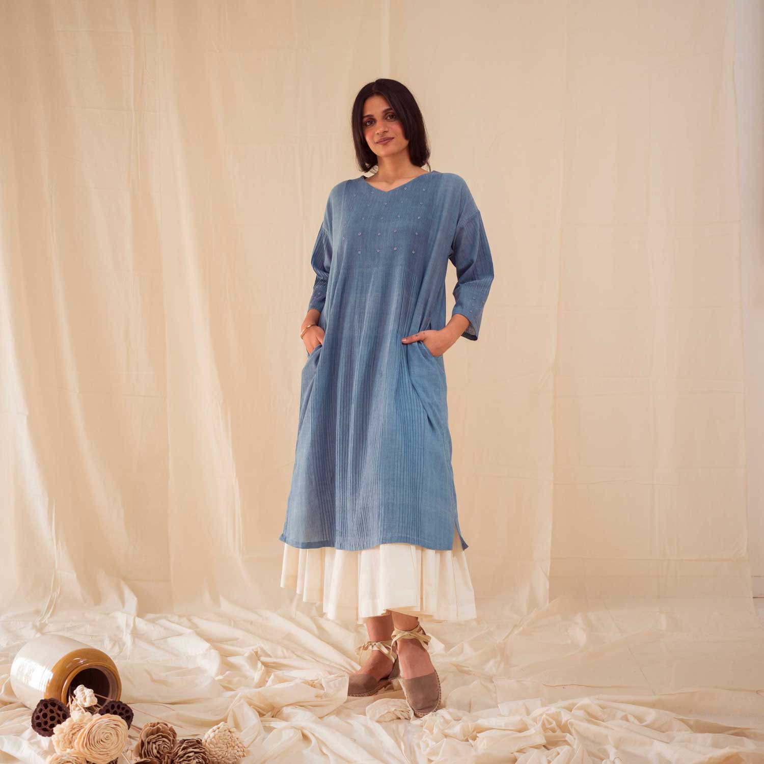 Women's Handwoven Cotton Anaar Pleated Dress - Indigo - Image 2