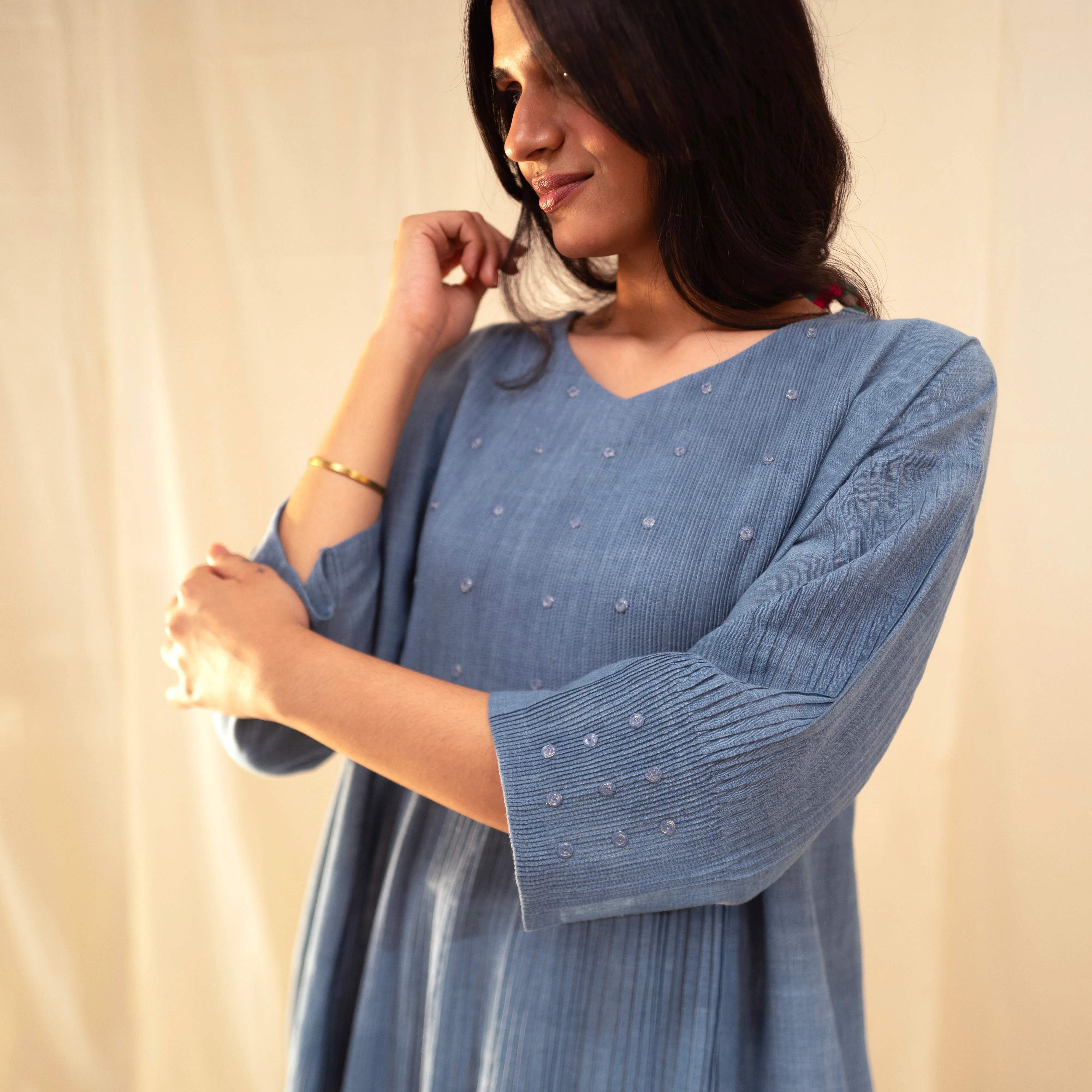 Women's Handwoven Cotton Anaar Pleated Dress - Indigo - Image 5