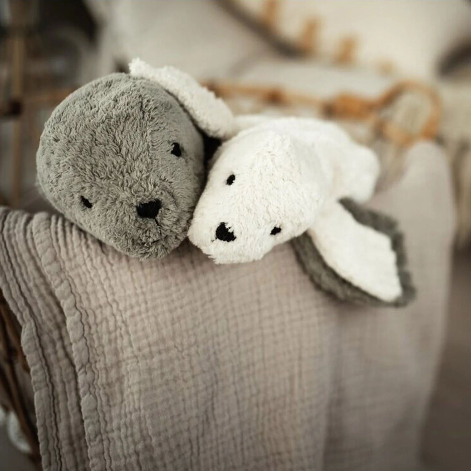 Cotton Small Seal - White - Image 5