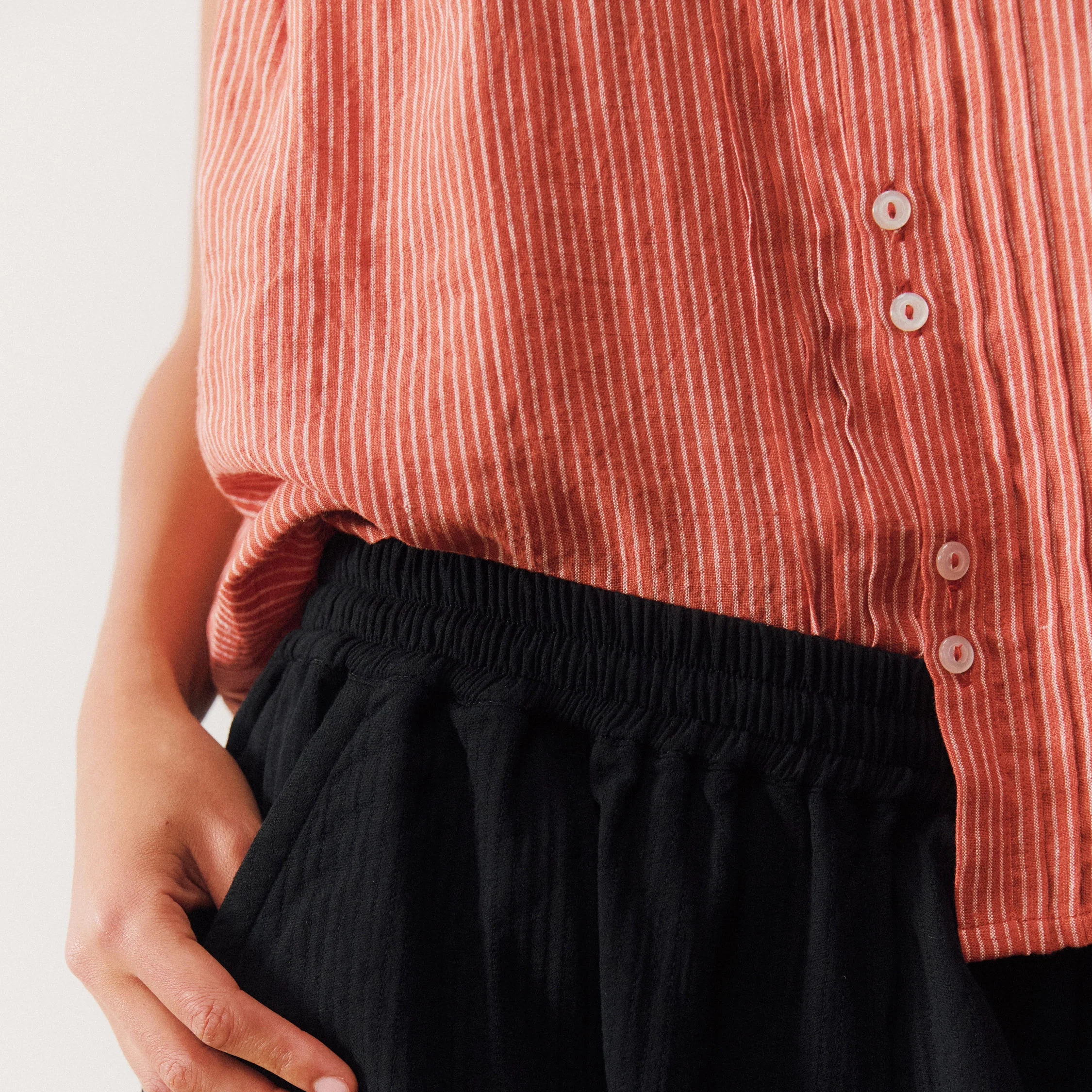 Women's Linen Deli Shirt - Brick - Image 3