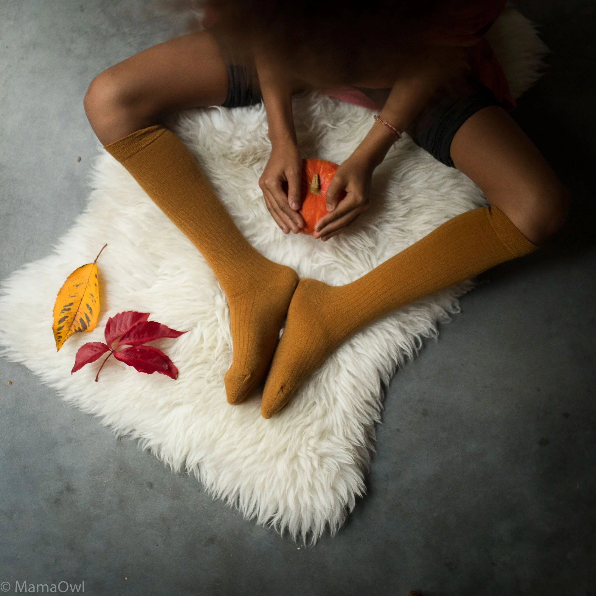 Weaver Adults Knee High Socks - Wool - Ochre - Image 3