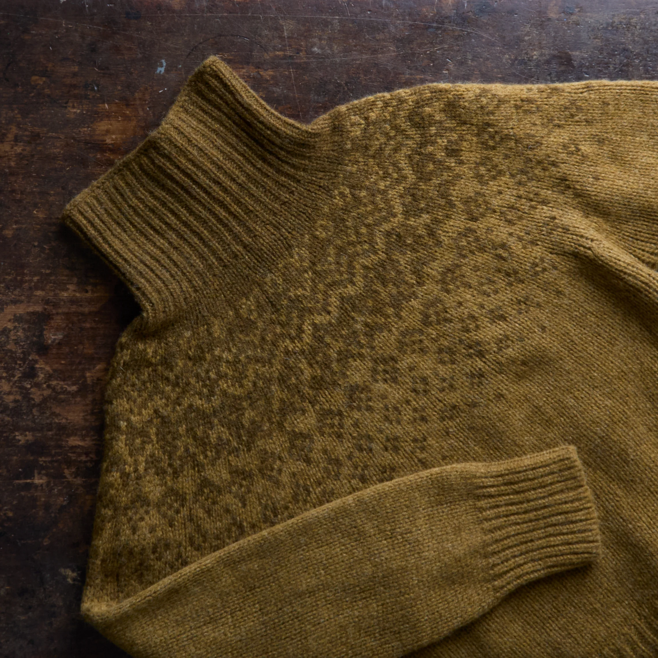Fauna Women's Rollneck - Lambswool - Asparagus - Image 7