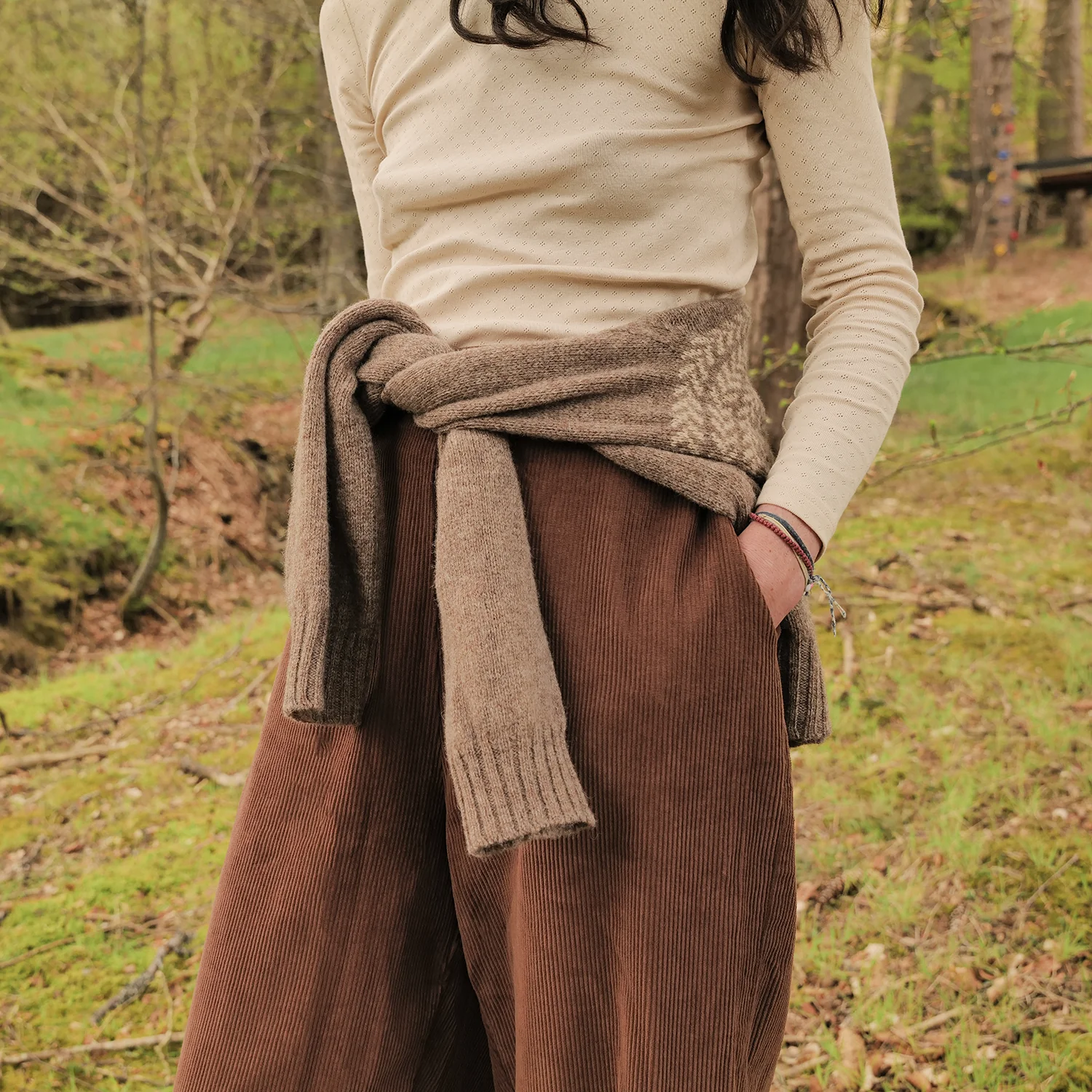 Garden Women's Sweater - Lambswool - Mouse - Image 4