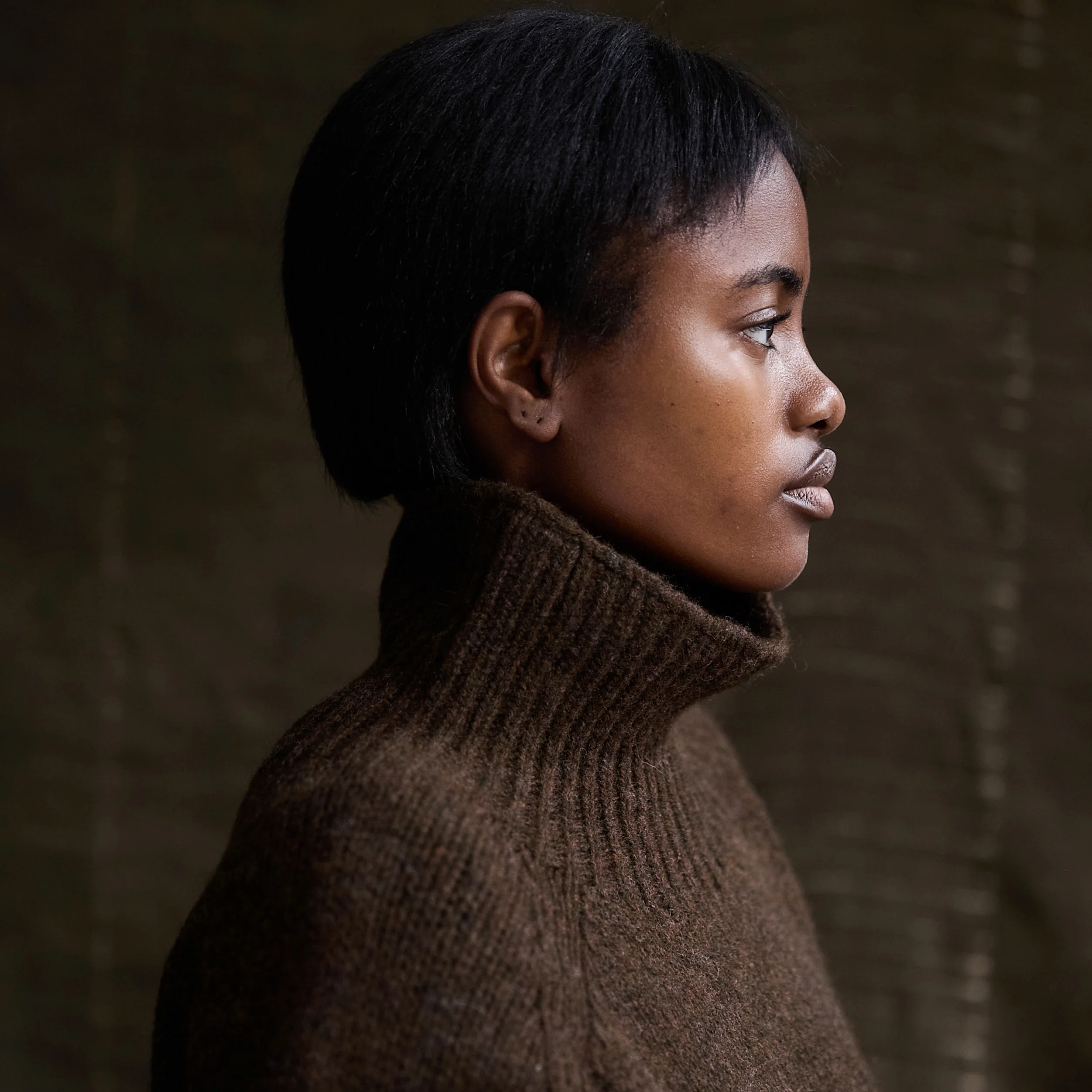 Highland Women's Rollneck - Lambswool - Burnt Umber - Image 4