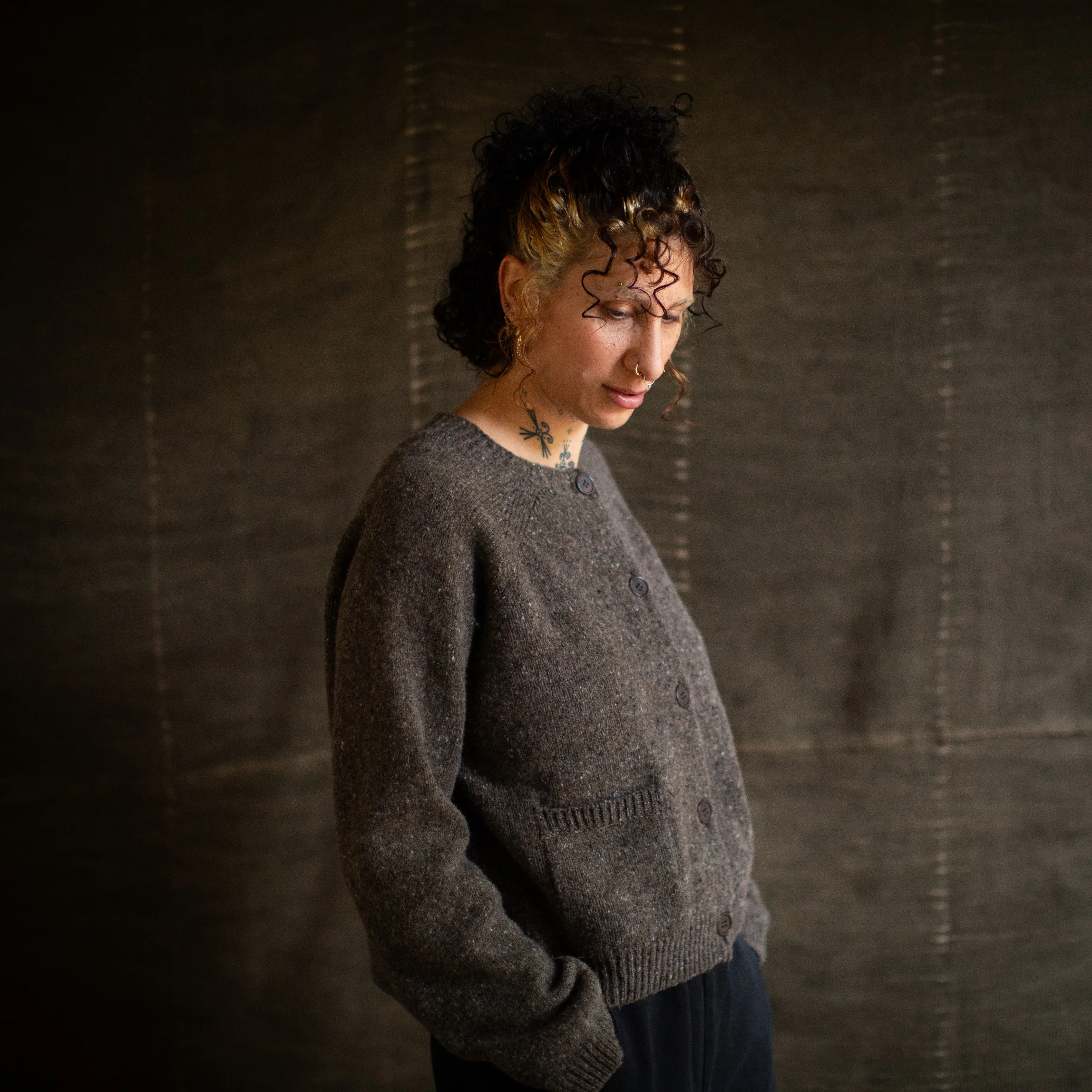 Terra Women's Cardigan - Donegal Wool - Granite - Image 11