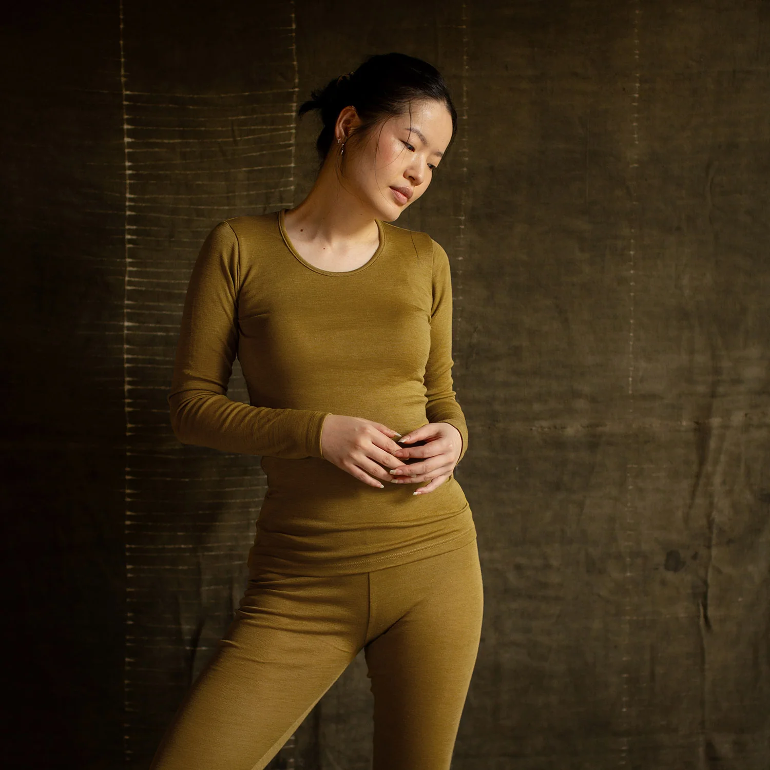 Finch Women's Leggings - Merino Wool & Silk - Pistachio - Image 4