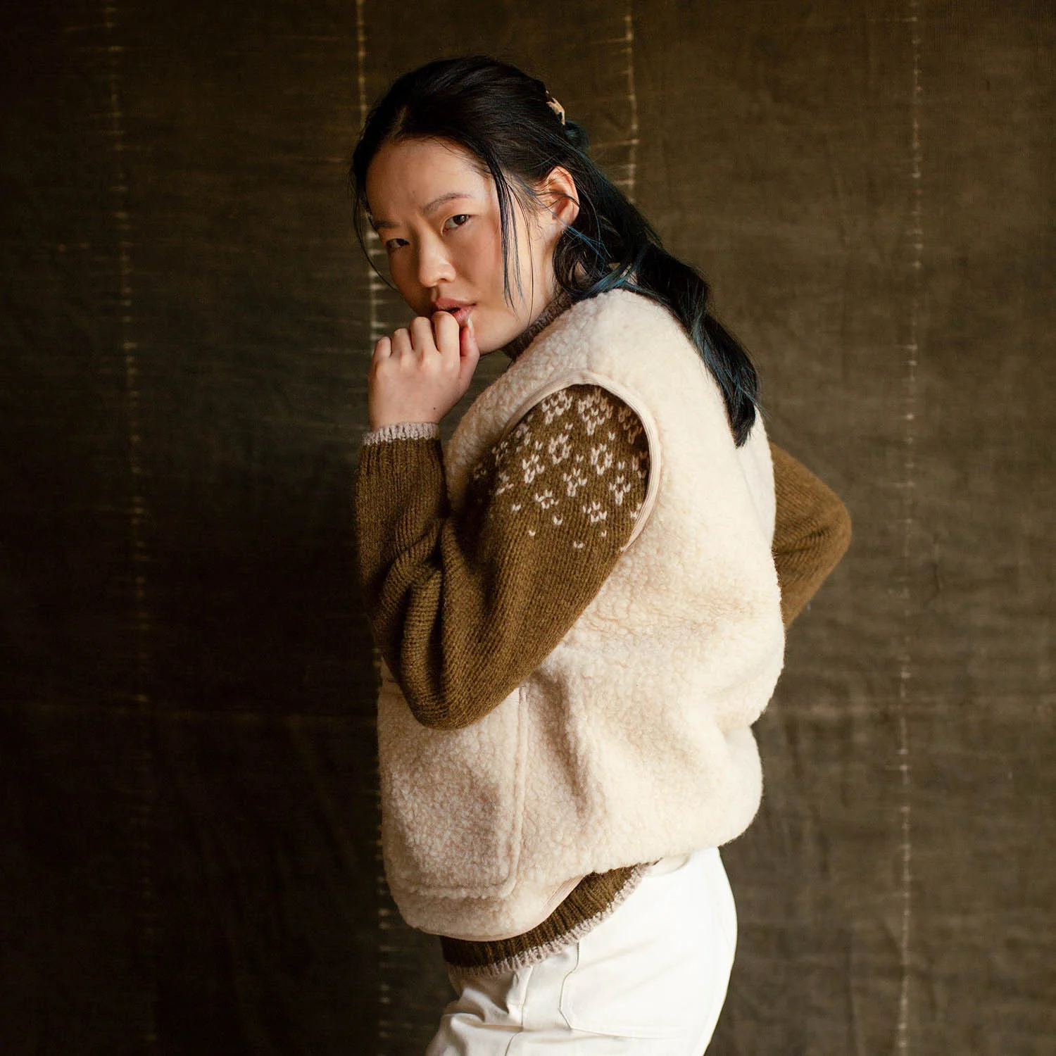 Elk Women's Vest - Wool Teddy Fleece - Oatmeal - Image 3