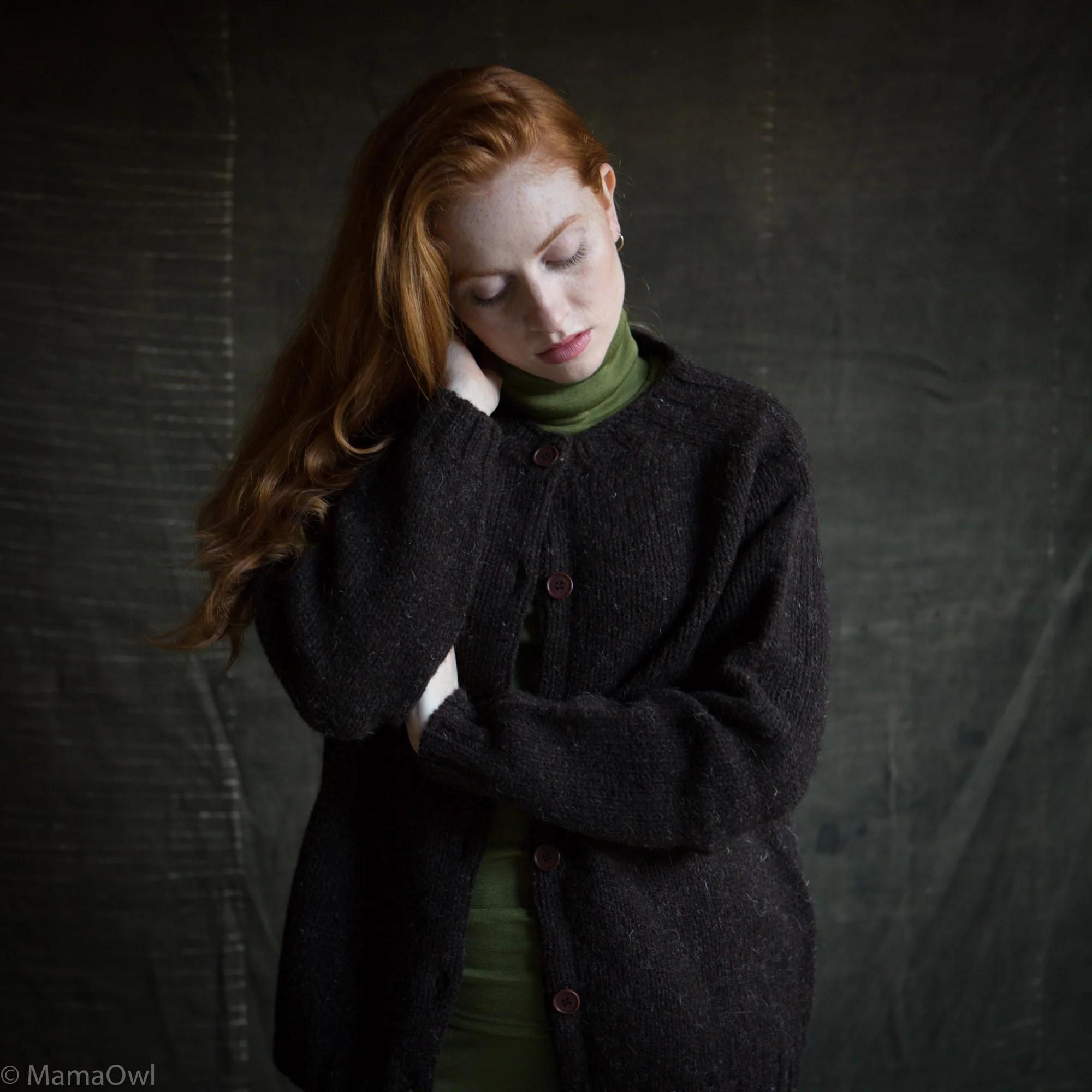 Coast Women's Cardigan - British Heritage Wool - Peat - Image 3