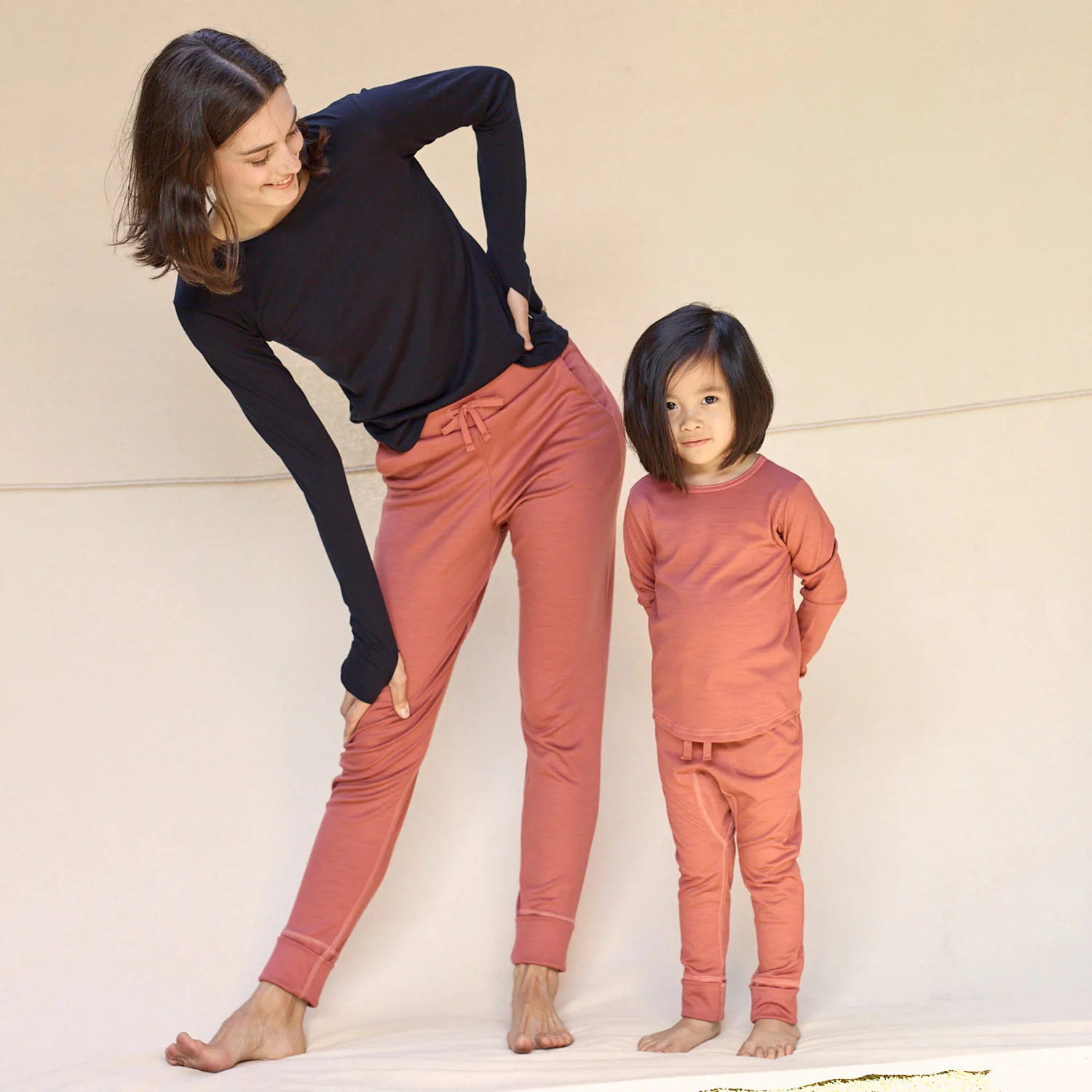 Women's Merino Wool Everlong Top - Midnight - Image 4