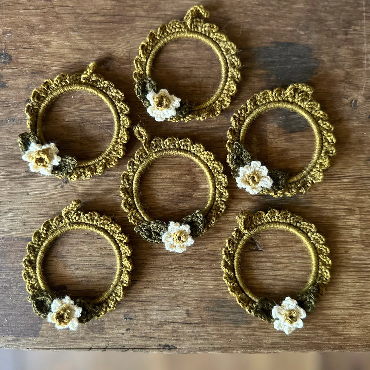 Hand Crocheted Wool Daffodil Frame - Green - Image 3