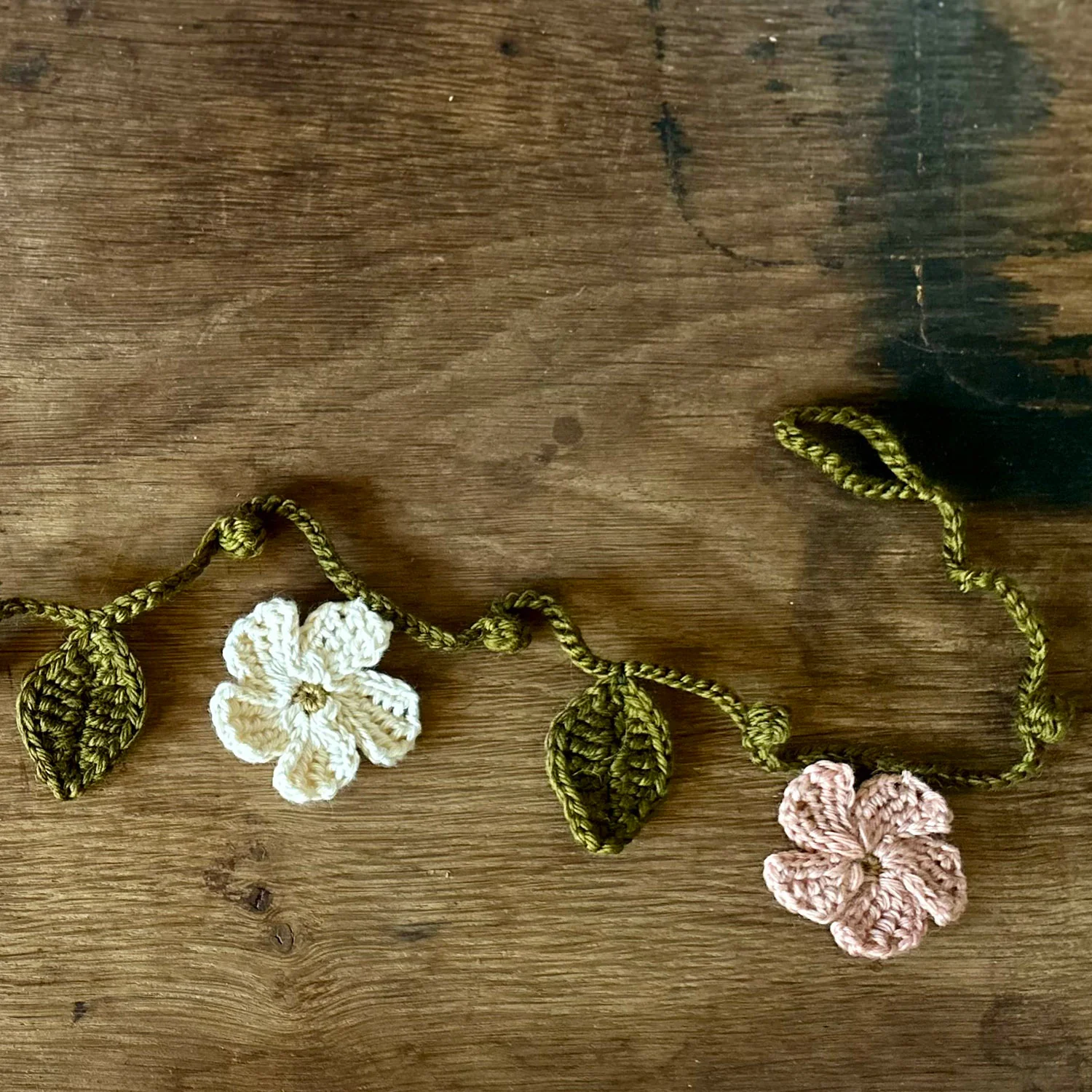 Hand Crocheted Wool Primrose Garland - Image 4