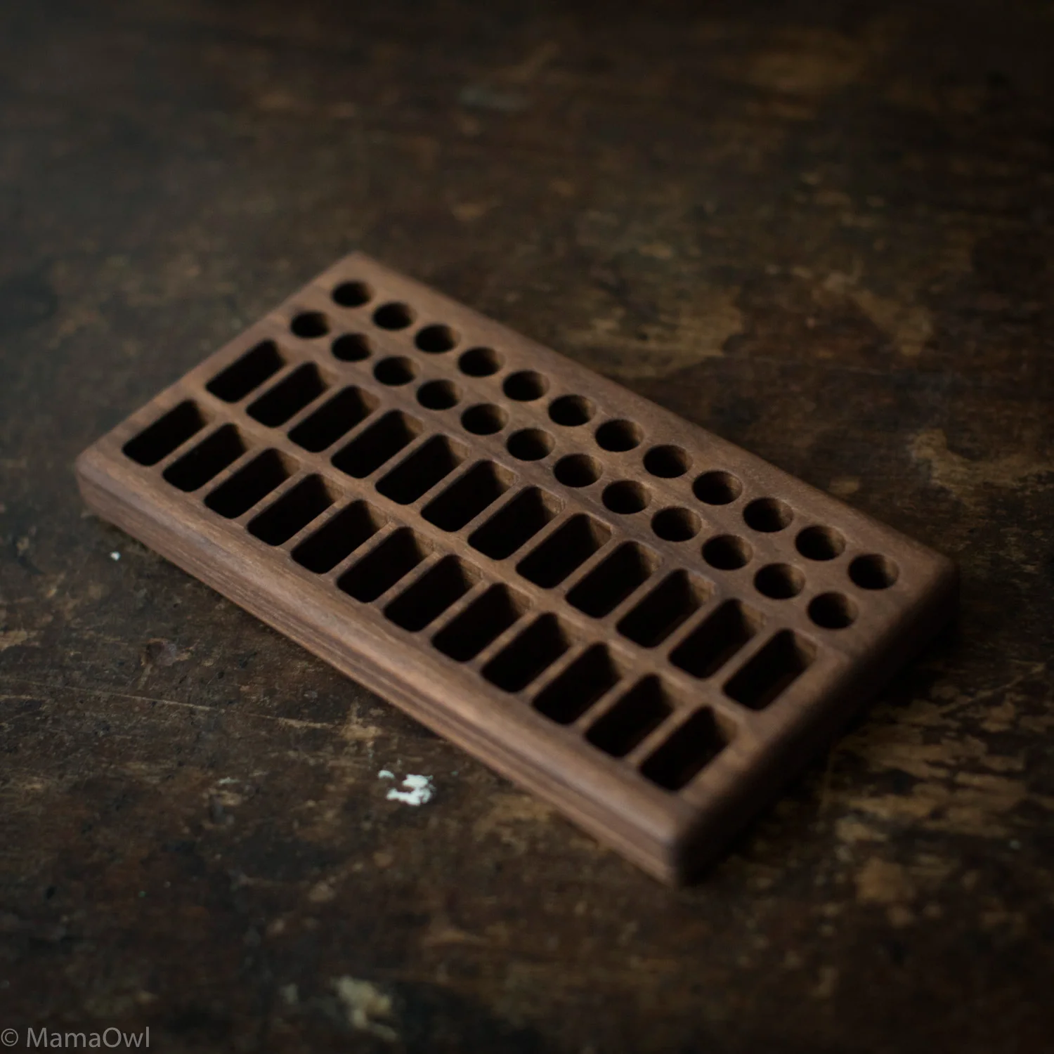 Handmade Walnut Wax Block & Crayon Holder 24/24 - Image 2
