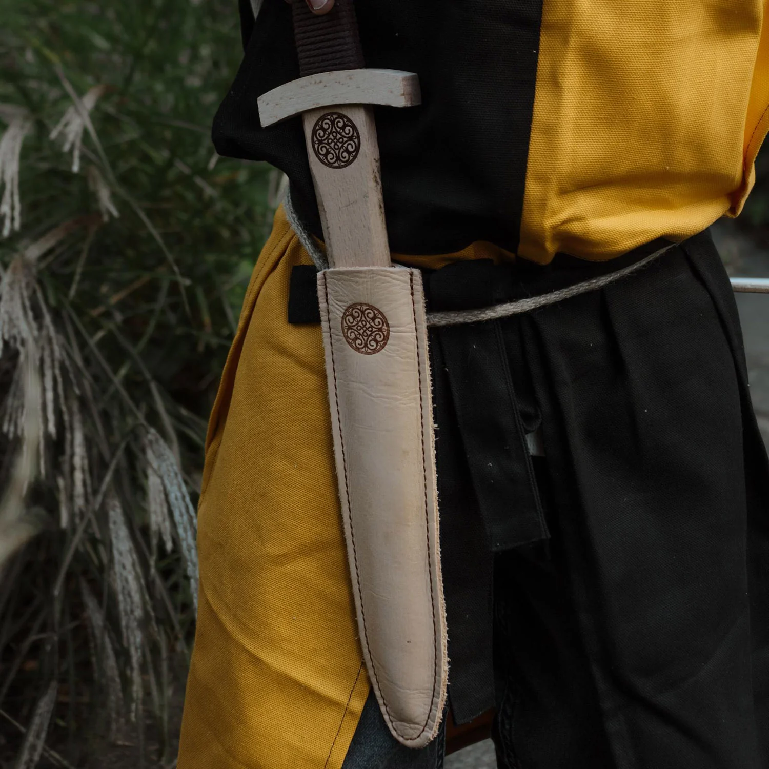 Wooden Viking Dagger & Leather Sheath - Image 3
