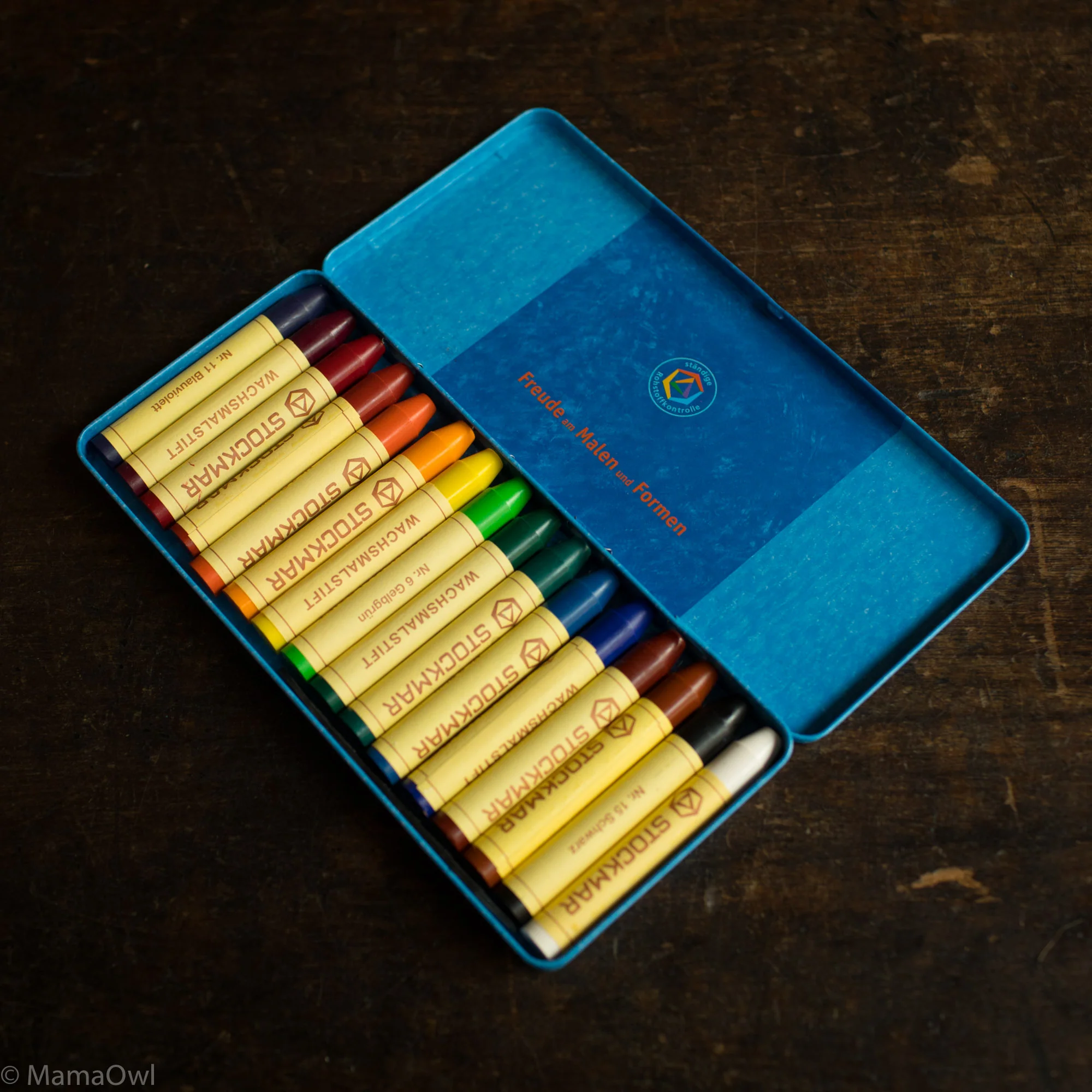 Wax Stick Crayons in Tin - Set of 16 - Image 2